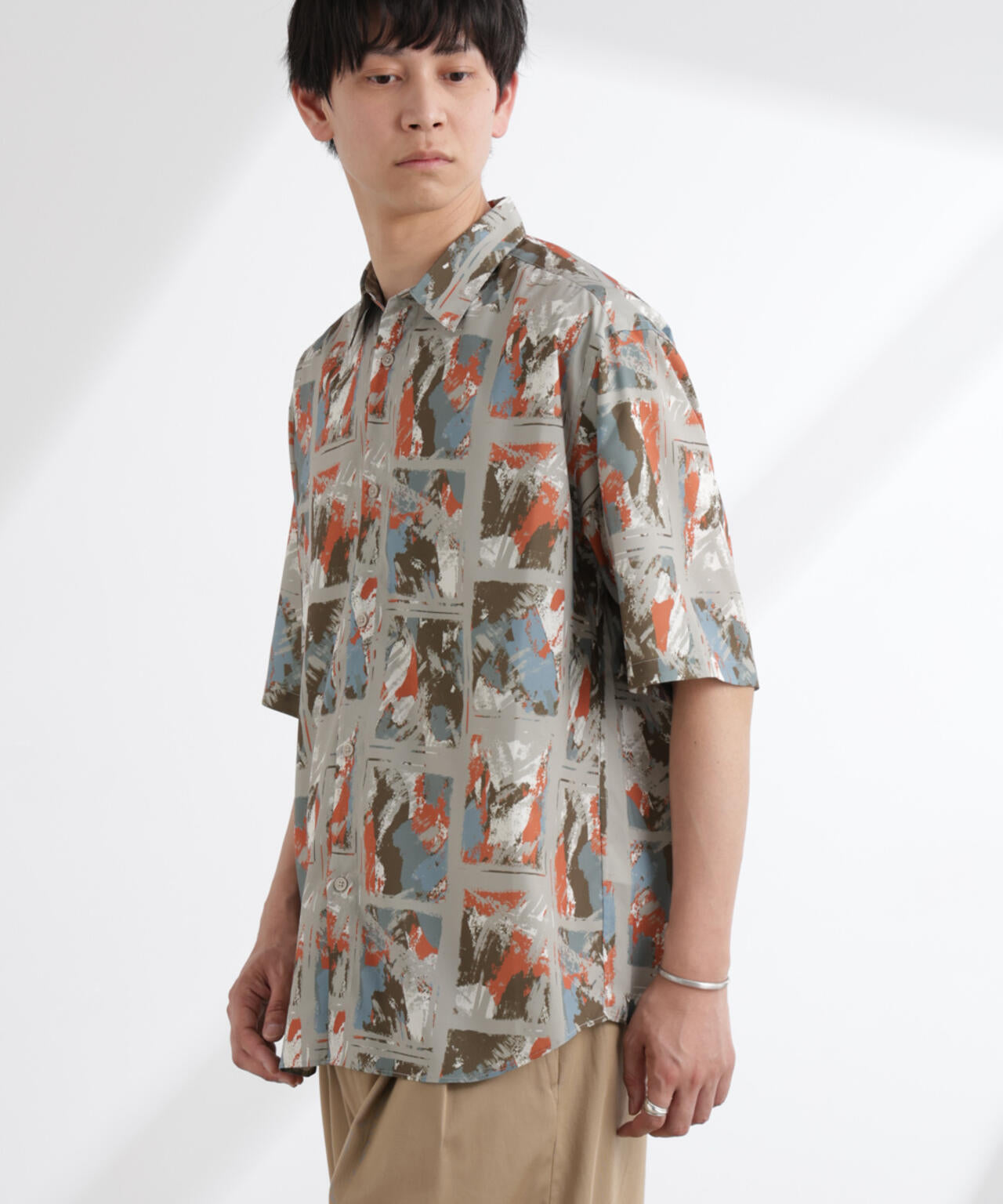 アート柄シャツ 半袖 6725121222