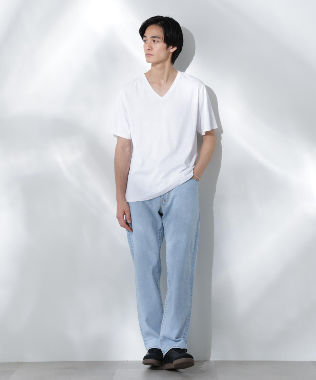 WEB限定/Anti Soaked(R) 汗染み防止 Vネック レギュラーシルエットTシャツ 6685124206
