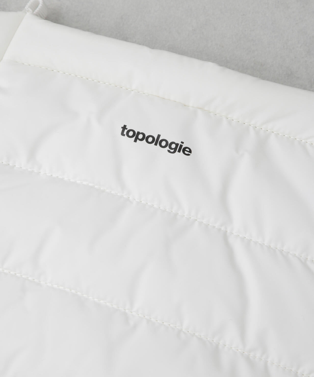 Topologie/Marche Tote Large Puffer 6705132178
