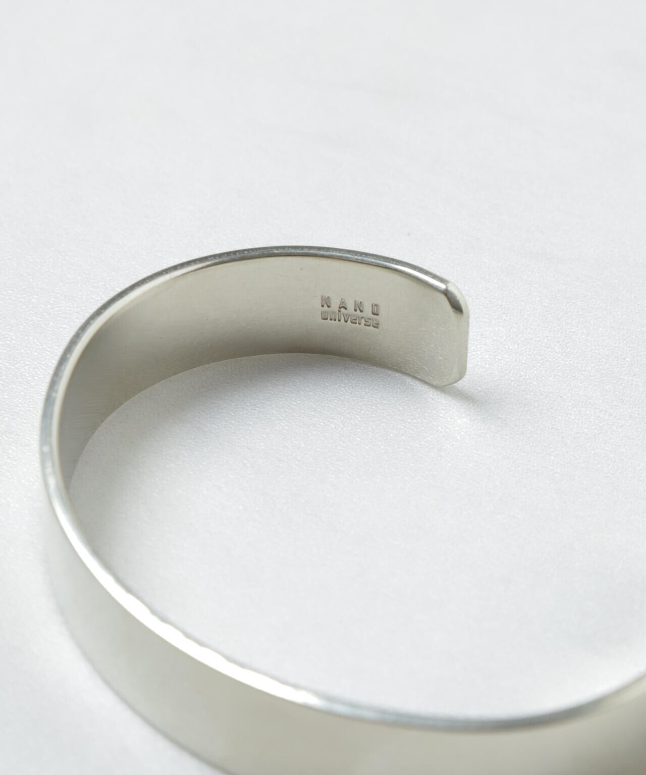 「NU jewelry」ジャーマンシルバーナローバングル 6684248201