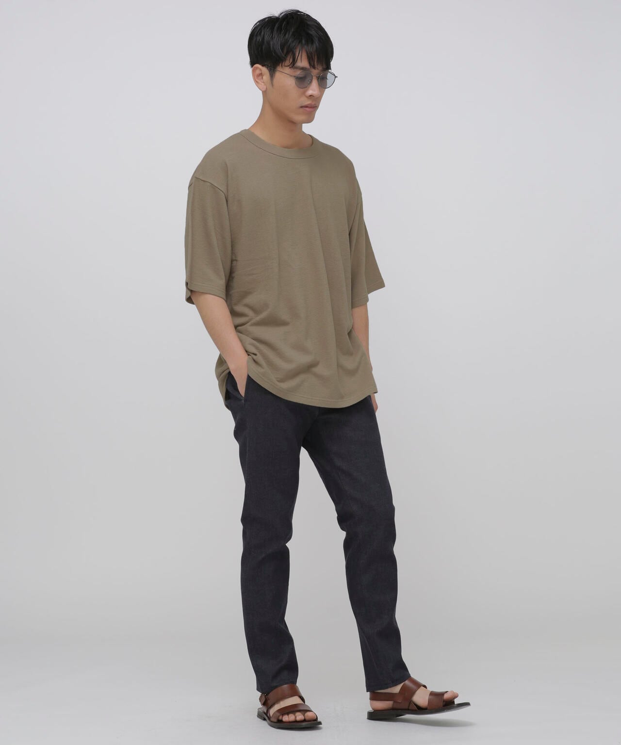 サマーブークレラウンドTシャツ 6683224204