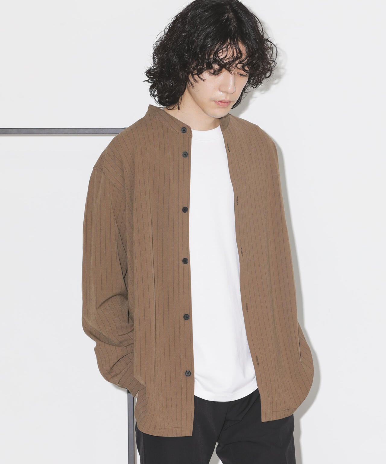 シルキーストライプジャージーバンドカラーシャツ 6684120204