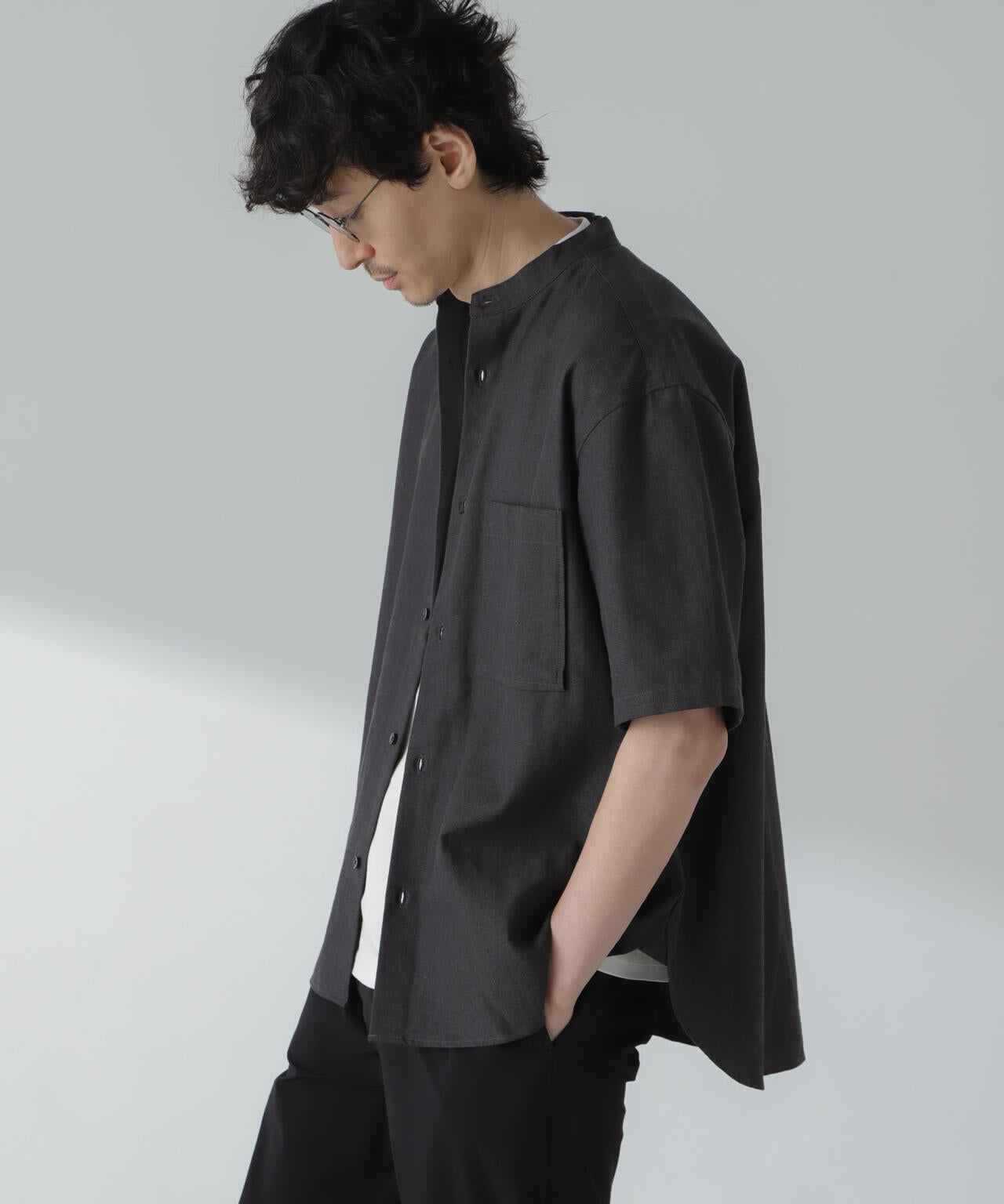 リネンコットンヘリンボーンバンドカラーシャツ 6684121212