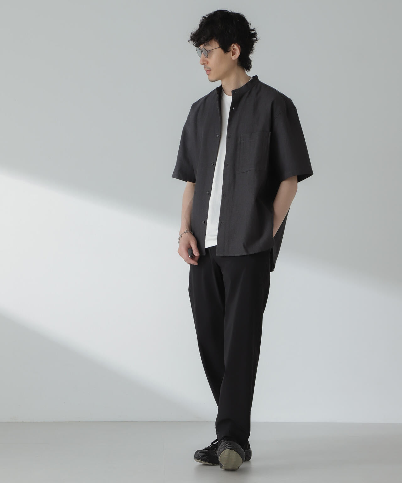 リネンコットンヘリンボーンバンドカラーシャツ 6684121212