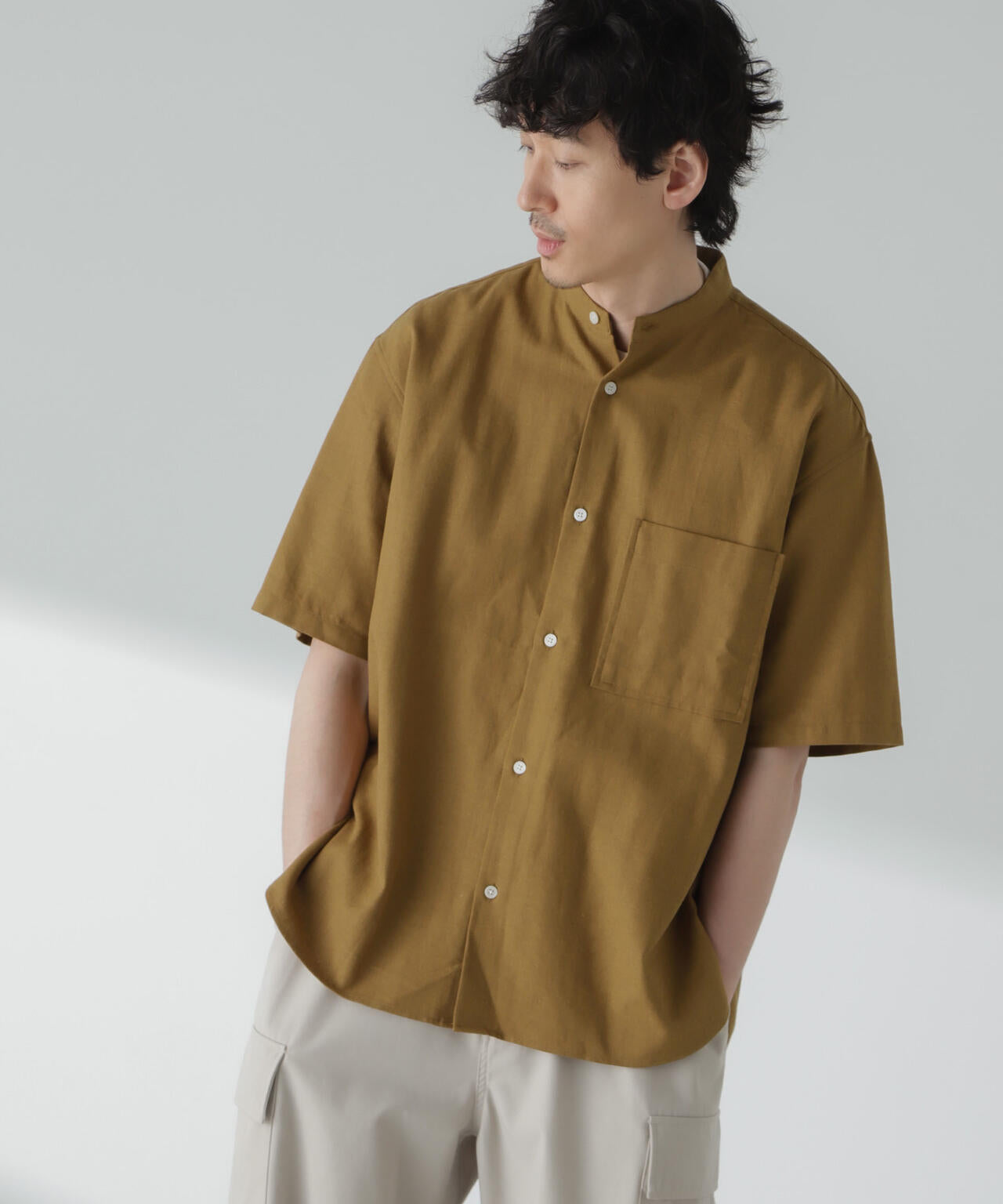 リネンコットンヘリンボーンバンドカラーシャツ 6684121212