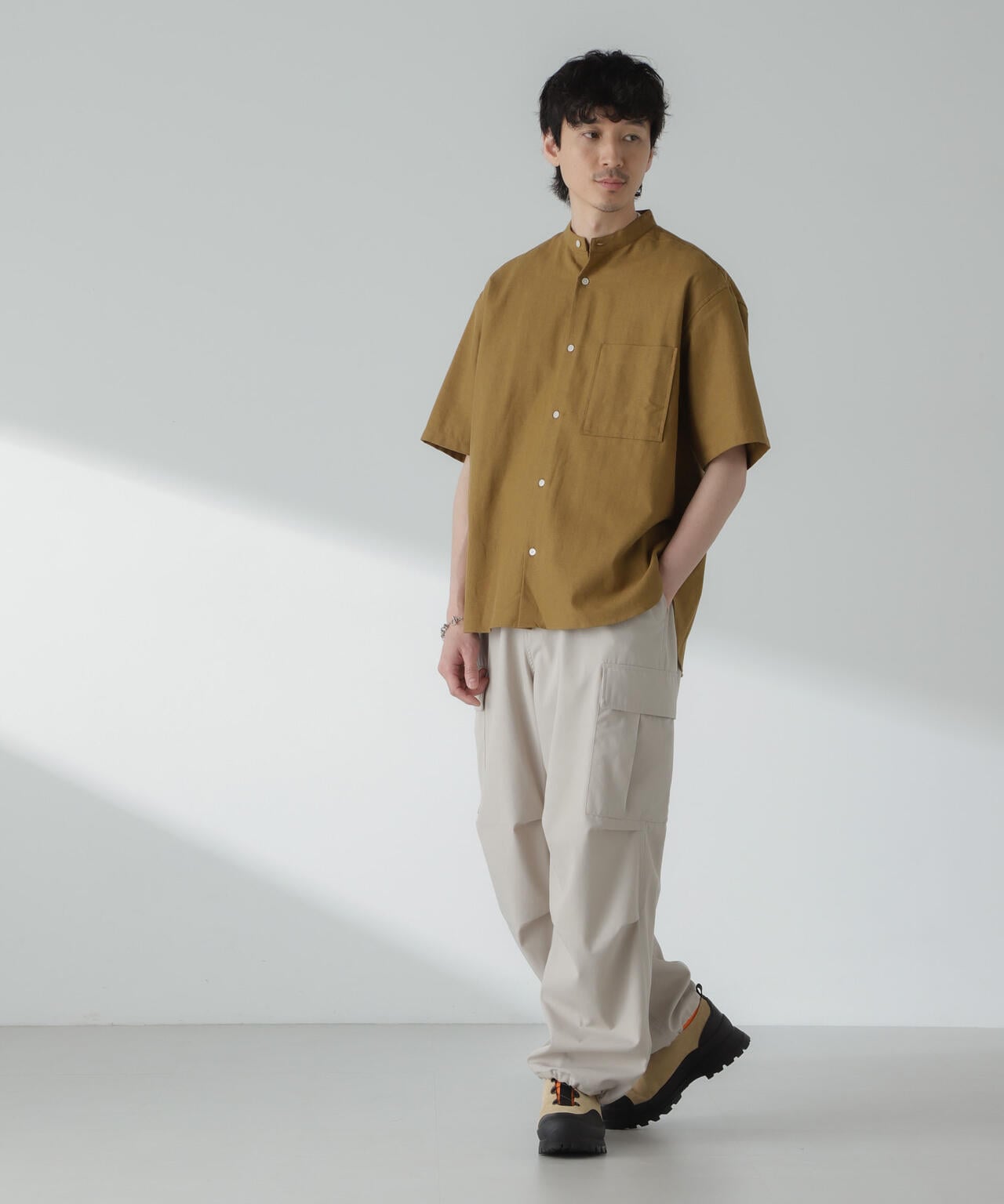 リネンコットンヘリンボーンバンドカラーシャツ 6684121212