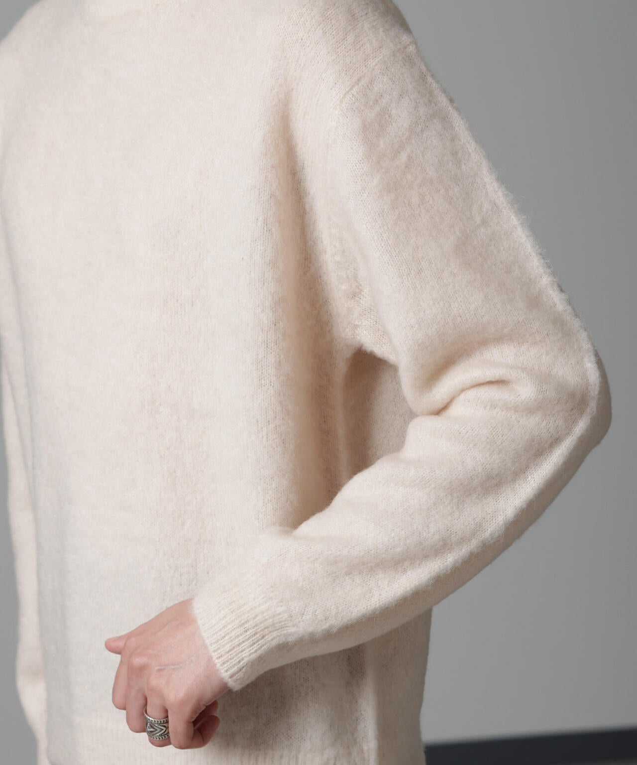 モヘヤブレンド起毛クルーネックニット 6684222257