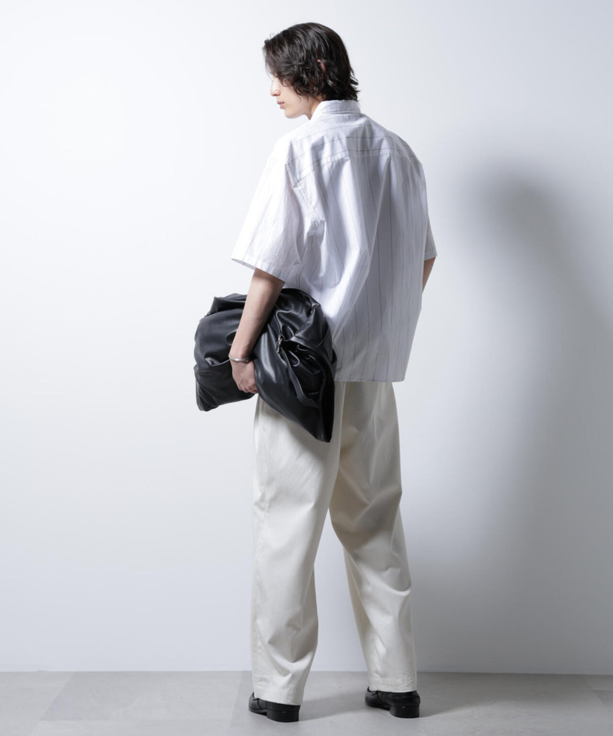 レギュラーカラーコットンリネンストライプシャツ 6685121225