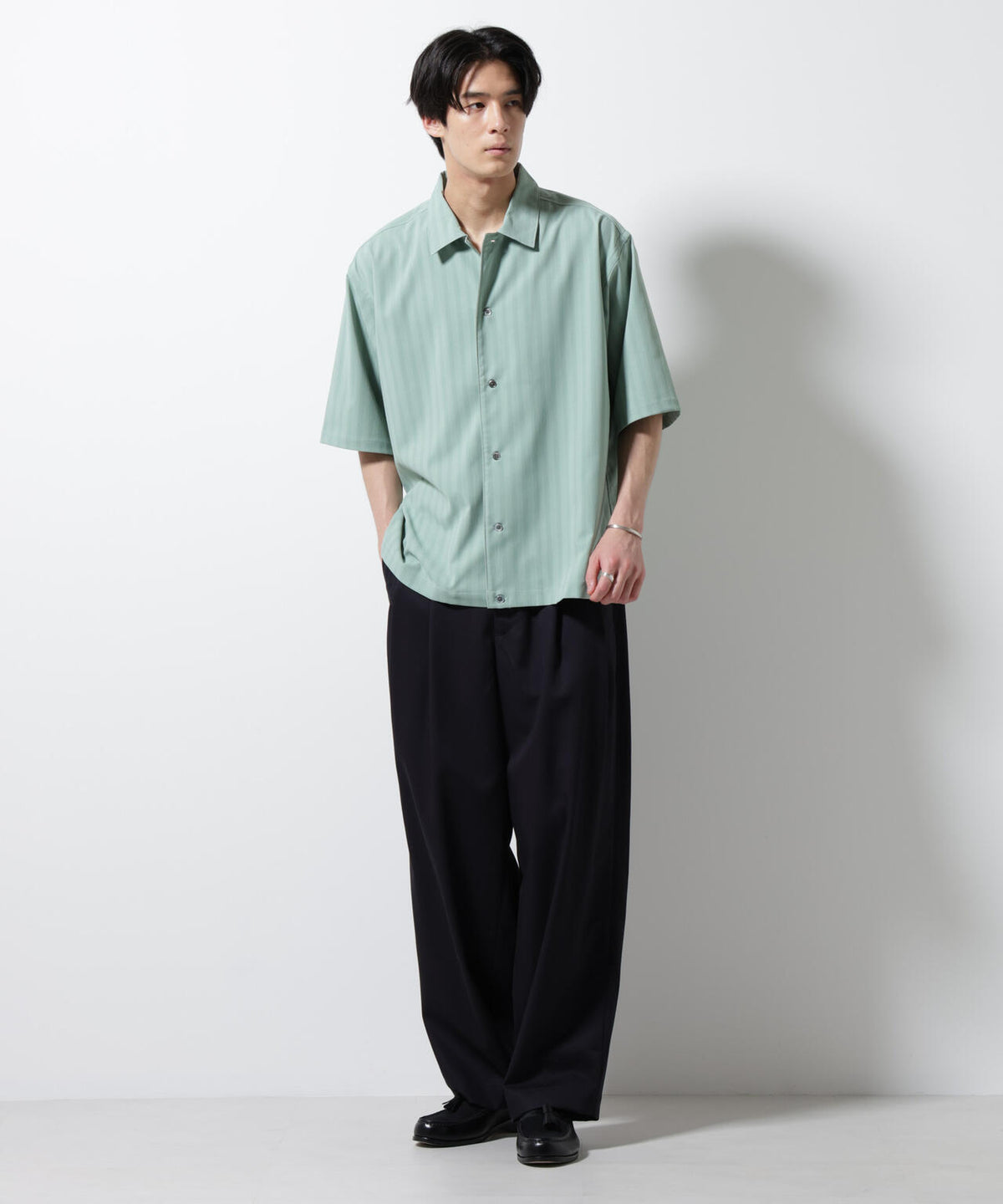 シャドーストライプハーフスリーブシャツ 6685121232