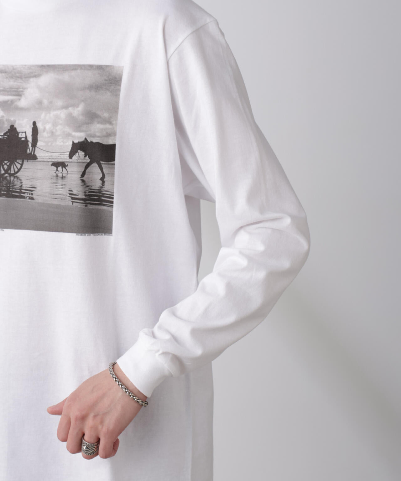 「着るアート」Herbert List/Magnum Photos Tシャツ長袖FRANCE 6685123211