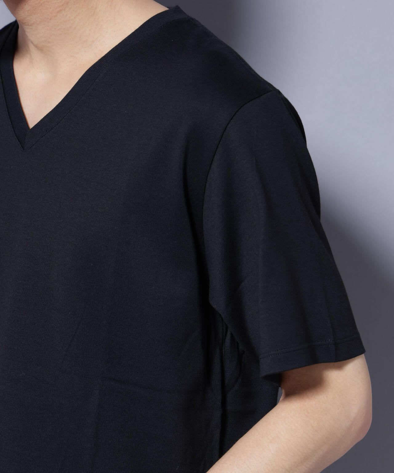 WEB限定/Anti Soaked(R) 汗染み防止 Vネック レギュラーシルエットTシャツ 6685124206