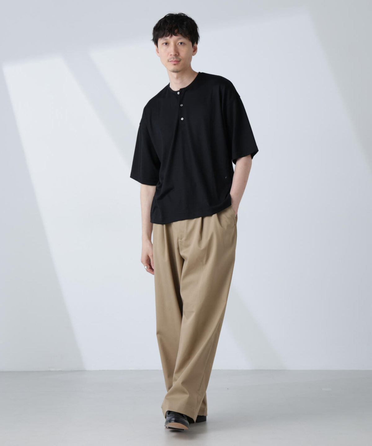 「ALL-DAYS COMFORT 100% WOOL」 ヘンリーネックTEE 6685124257