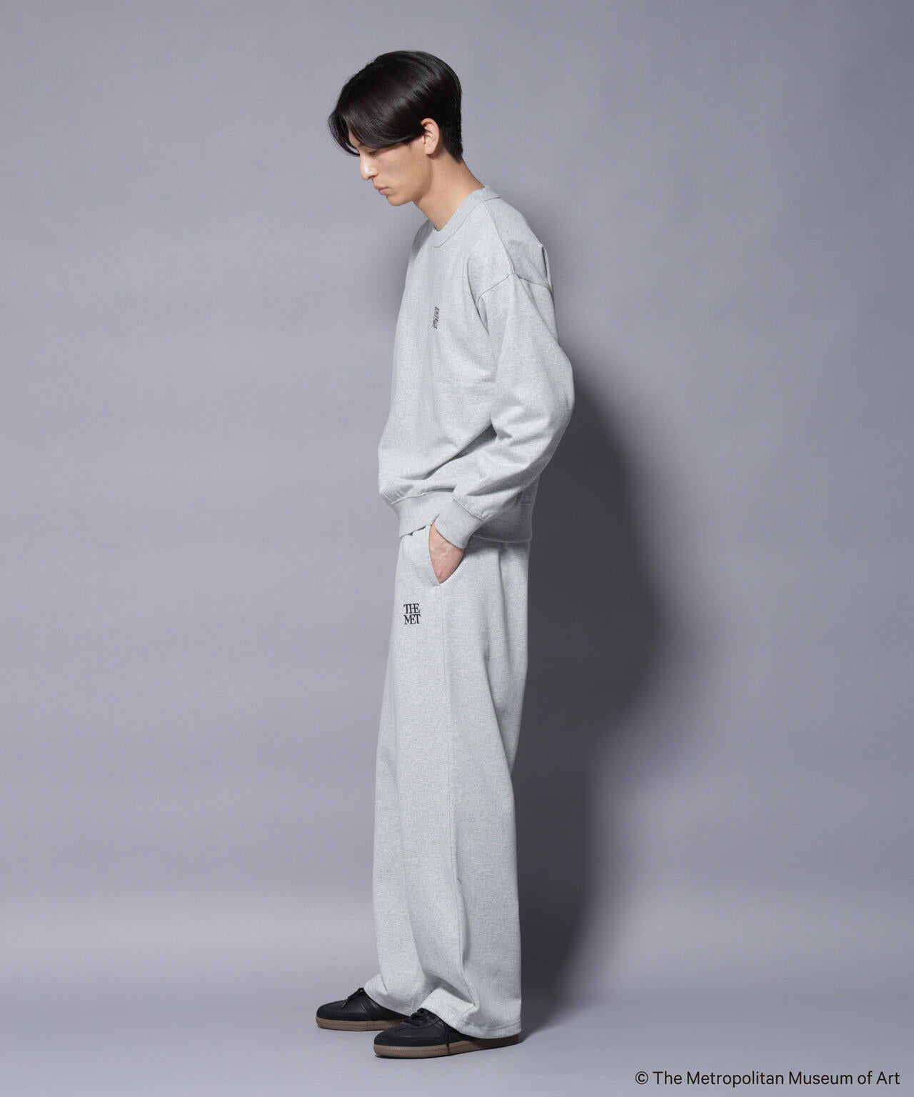 「The Met」ロゴ×アーカイブロゴ刺繍スウェット(セットアップ可) 6685223243