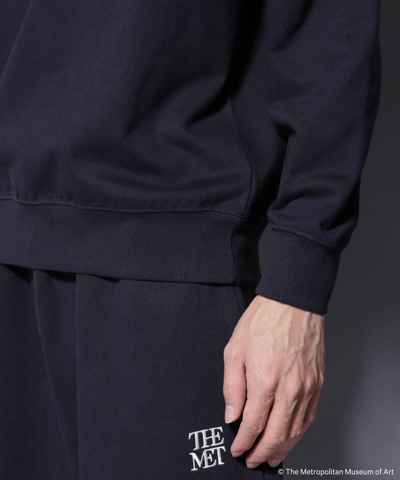 「The Met」ロゴ×アーカイブロゴ刺繍スウェット(セットアップ可) 6685223243