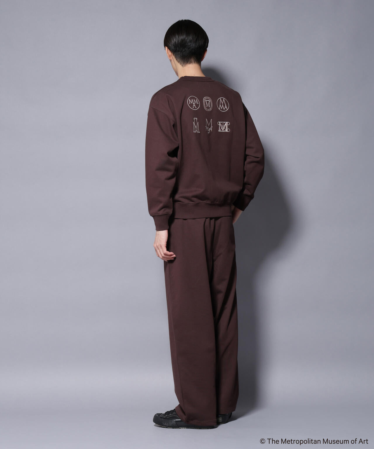 「The Met」ロゴ刺繍 2WAYワイドスウェットパンツ(セットアップ可) 6685227229