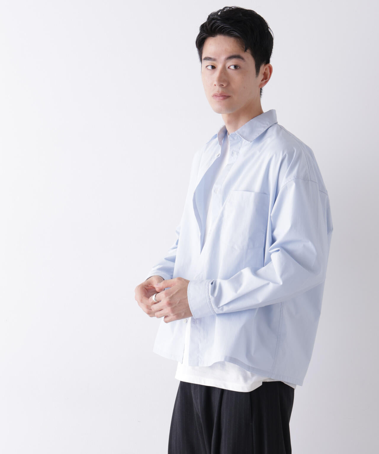「James Fabric」 ボクシークロップドシャツブルゾン 6686220210