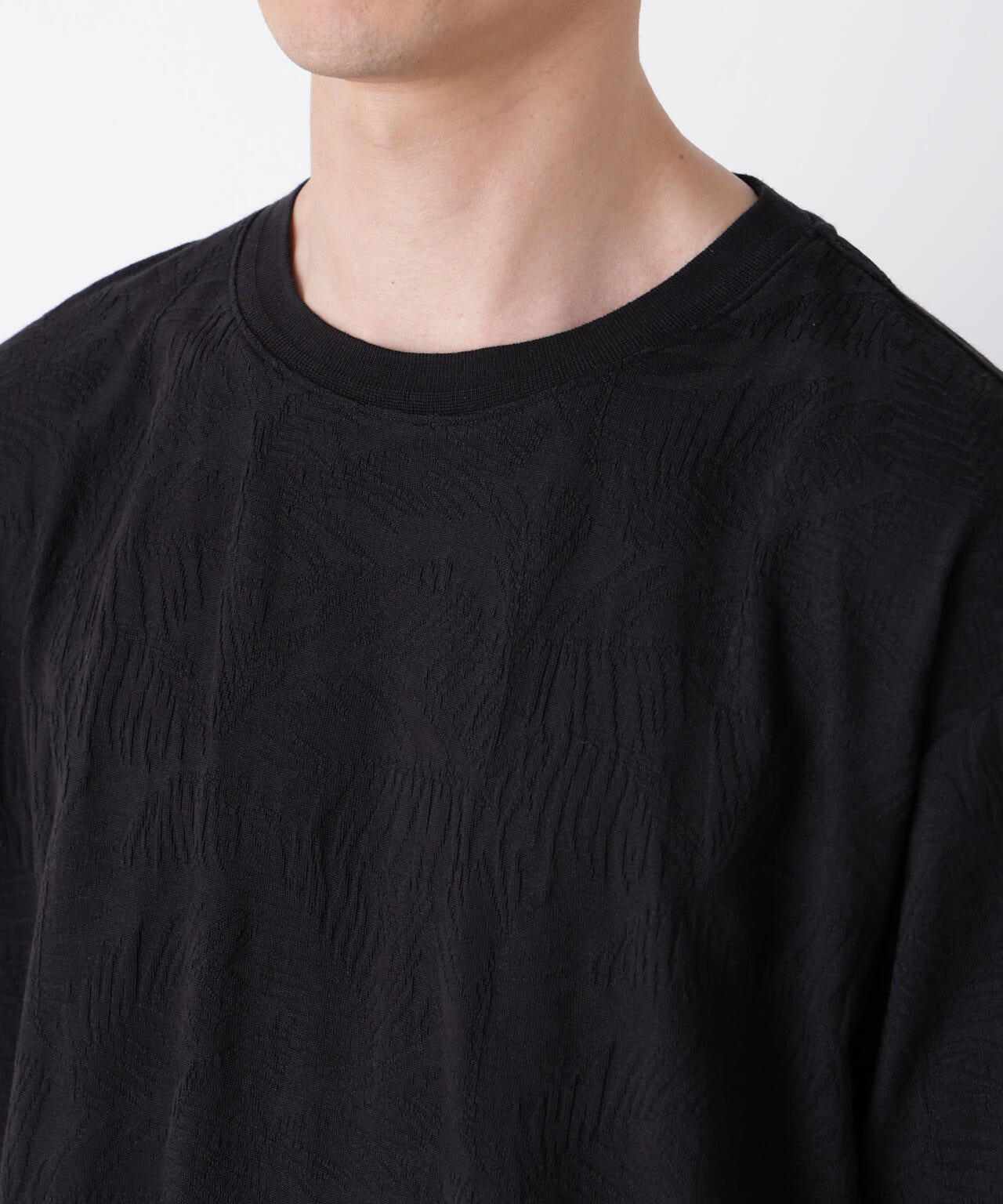 リンクスジャガードリーフ柄Tシャツ 6686224204