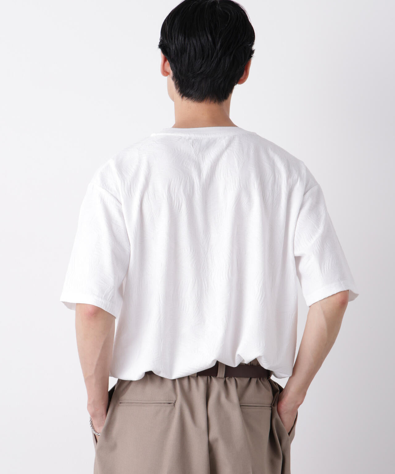 リンクスジャガードリーフ柄Tシャツ 6686224204