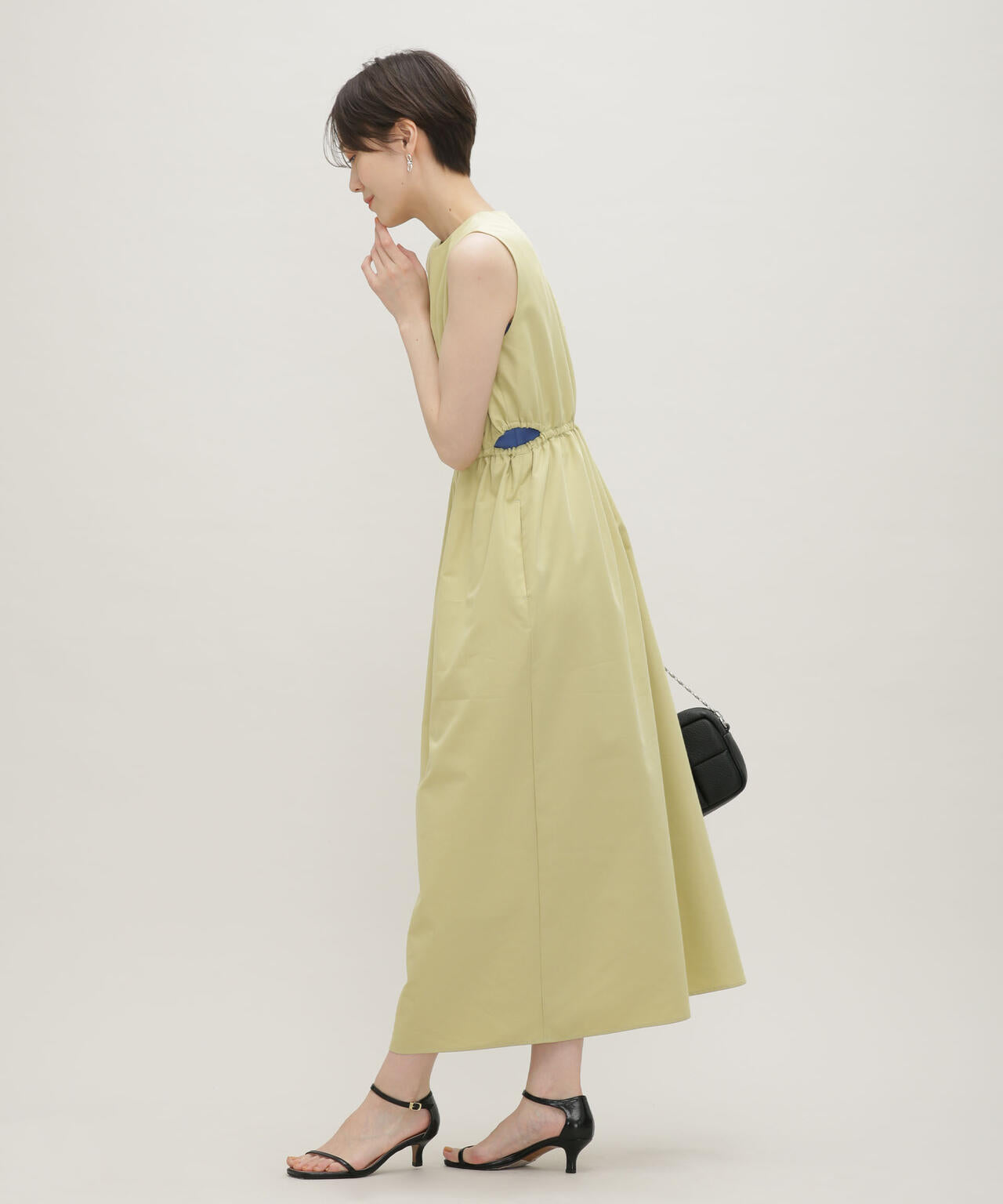 LB.03/ウエストスリットノースリーブワンピース 6693119304