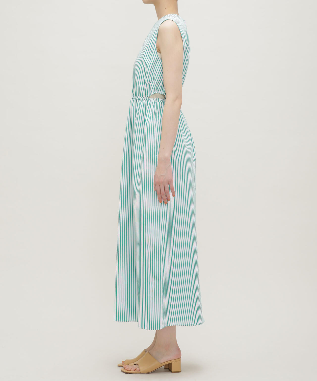 LB.03/ウエストスリットノースリーブワンピース 6693119304