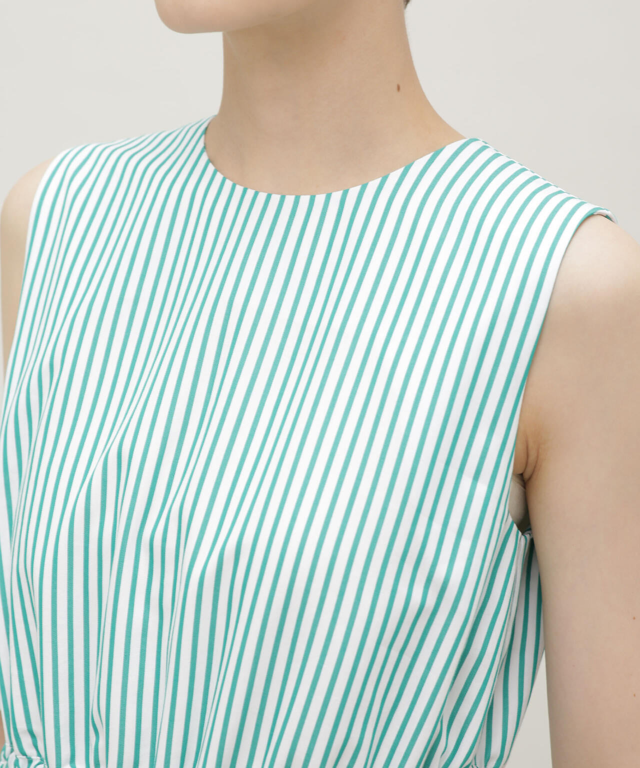 LB.03/ウエストスリットノースリーブワンピース 6693119304