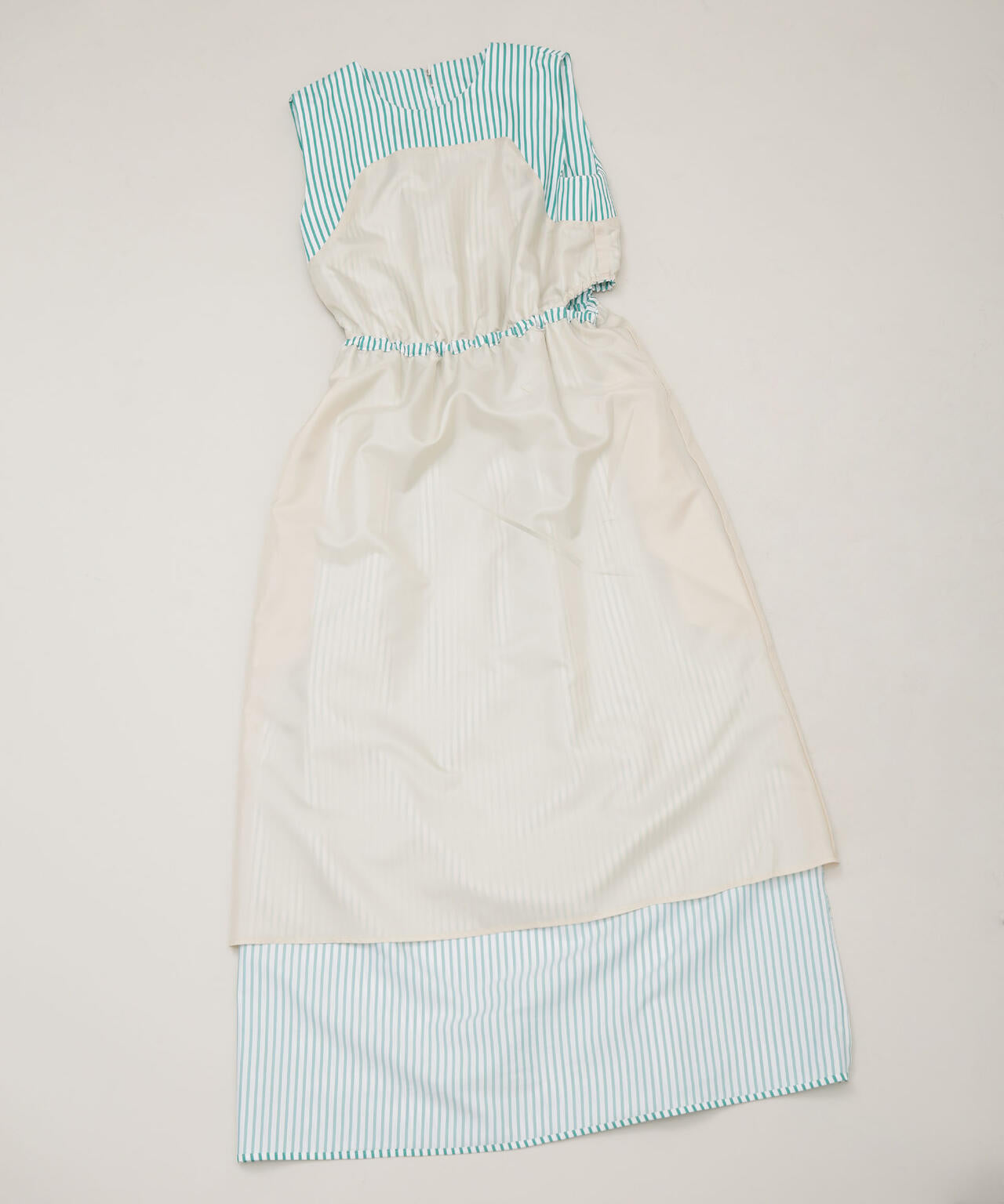 LB.03/ウエストスリットノースリーブワンピース 6693119304