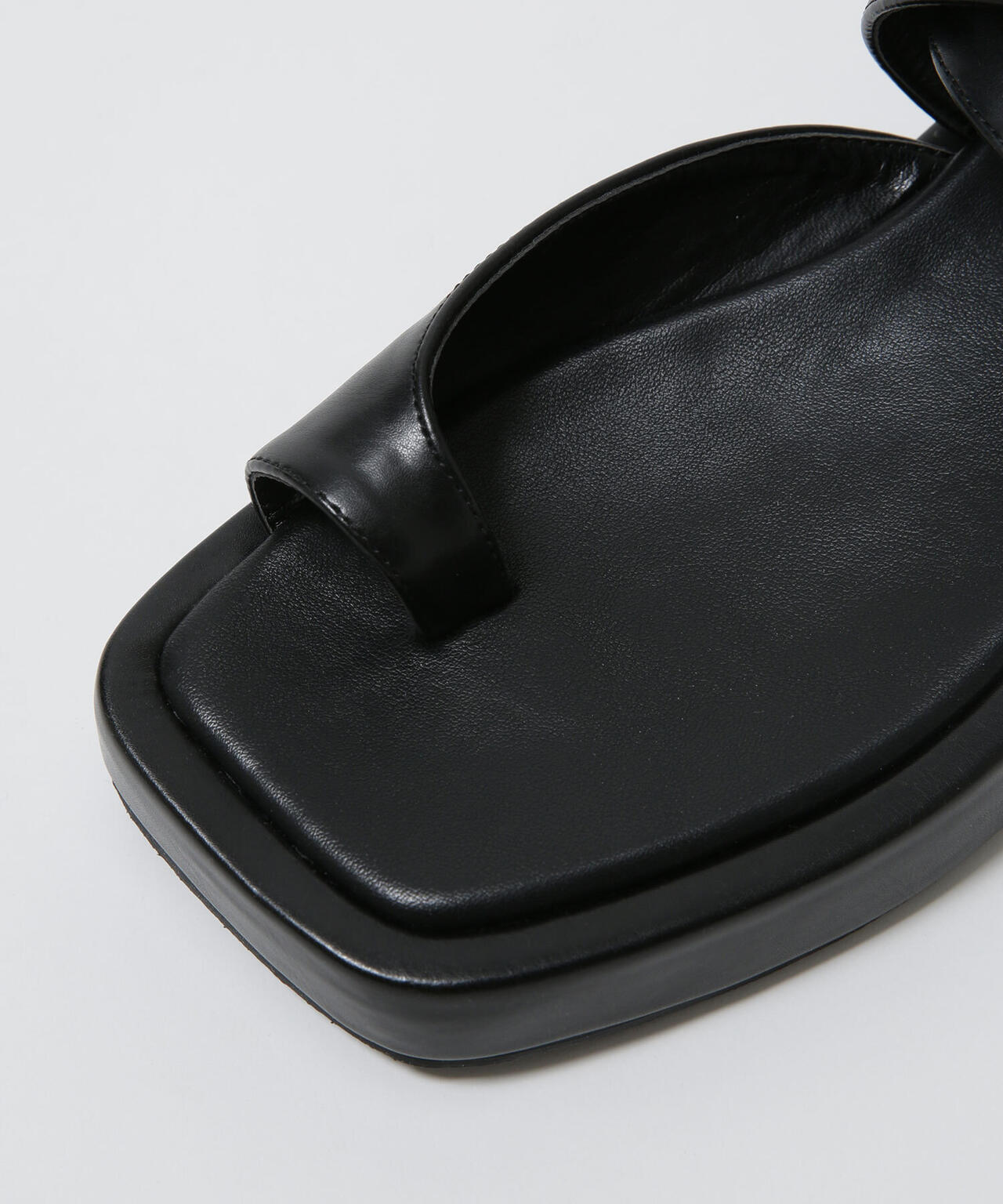 LB.03/クロスストラップサンダル 6693135305