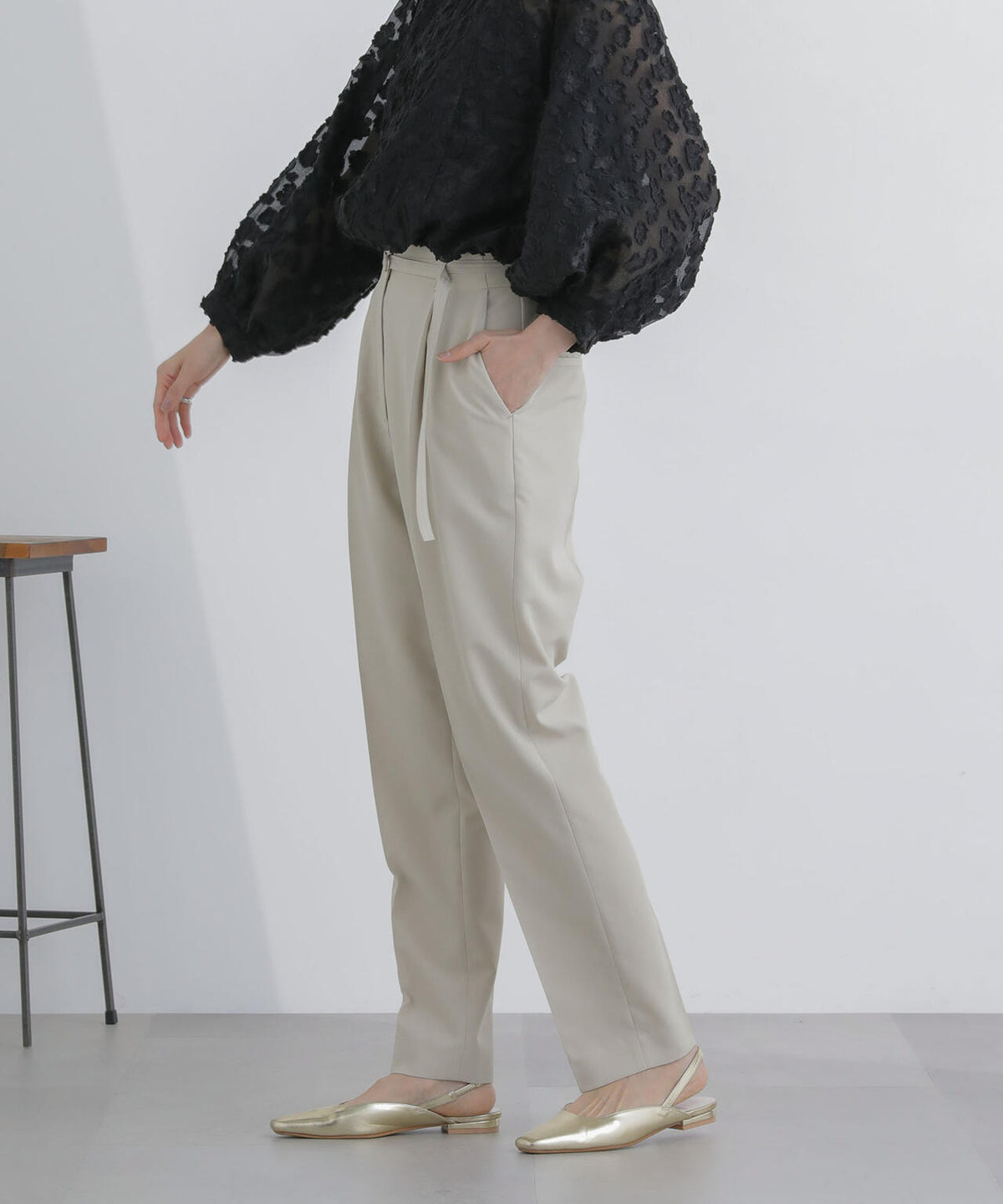 ライトファンクション ベルト付きタックテーパードパンツ(セットアップ可) 6694127301