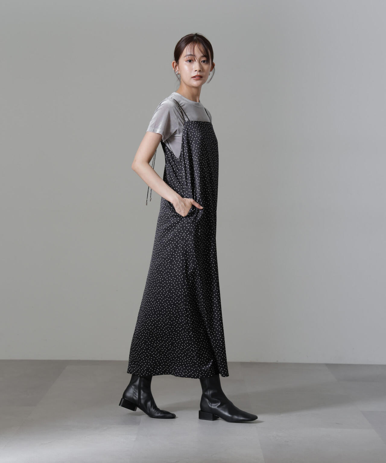 ドットプリントサテンキャミワンピース 6694219328