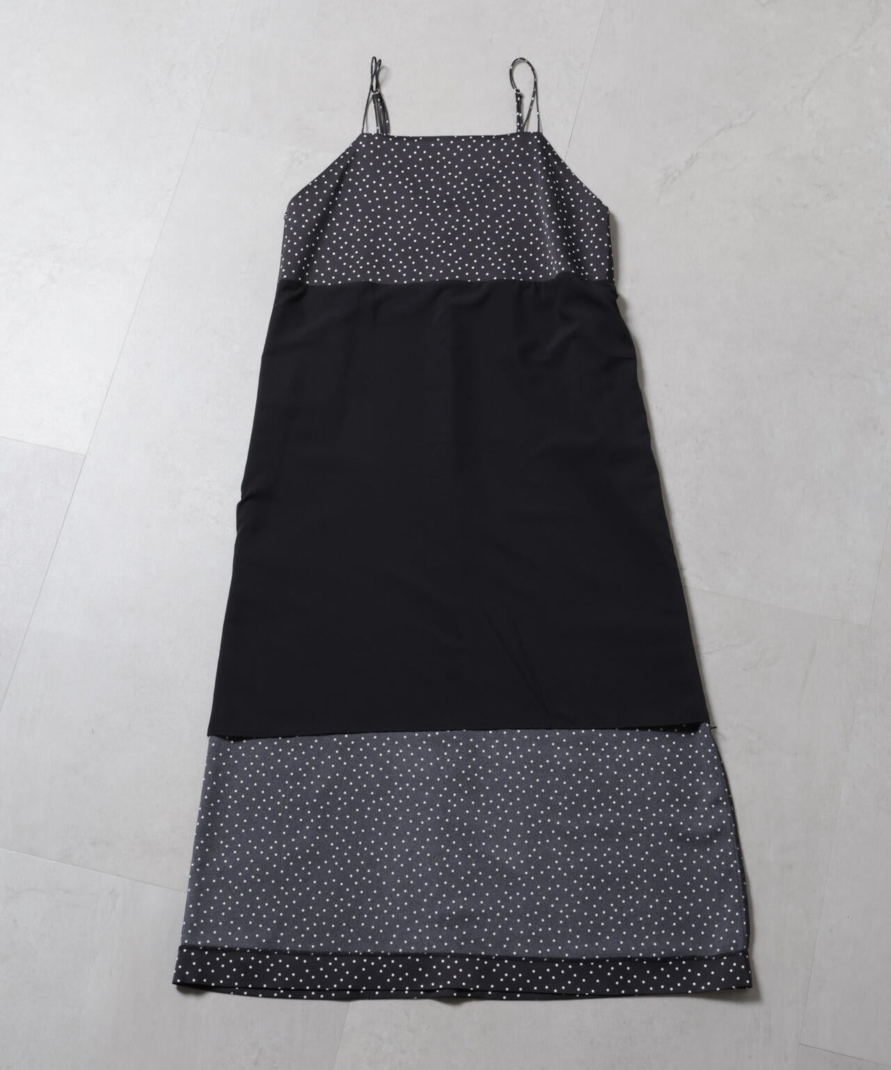 ドットプリントサテンキャミワンピース 6694219328