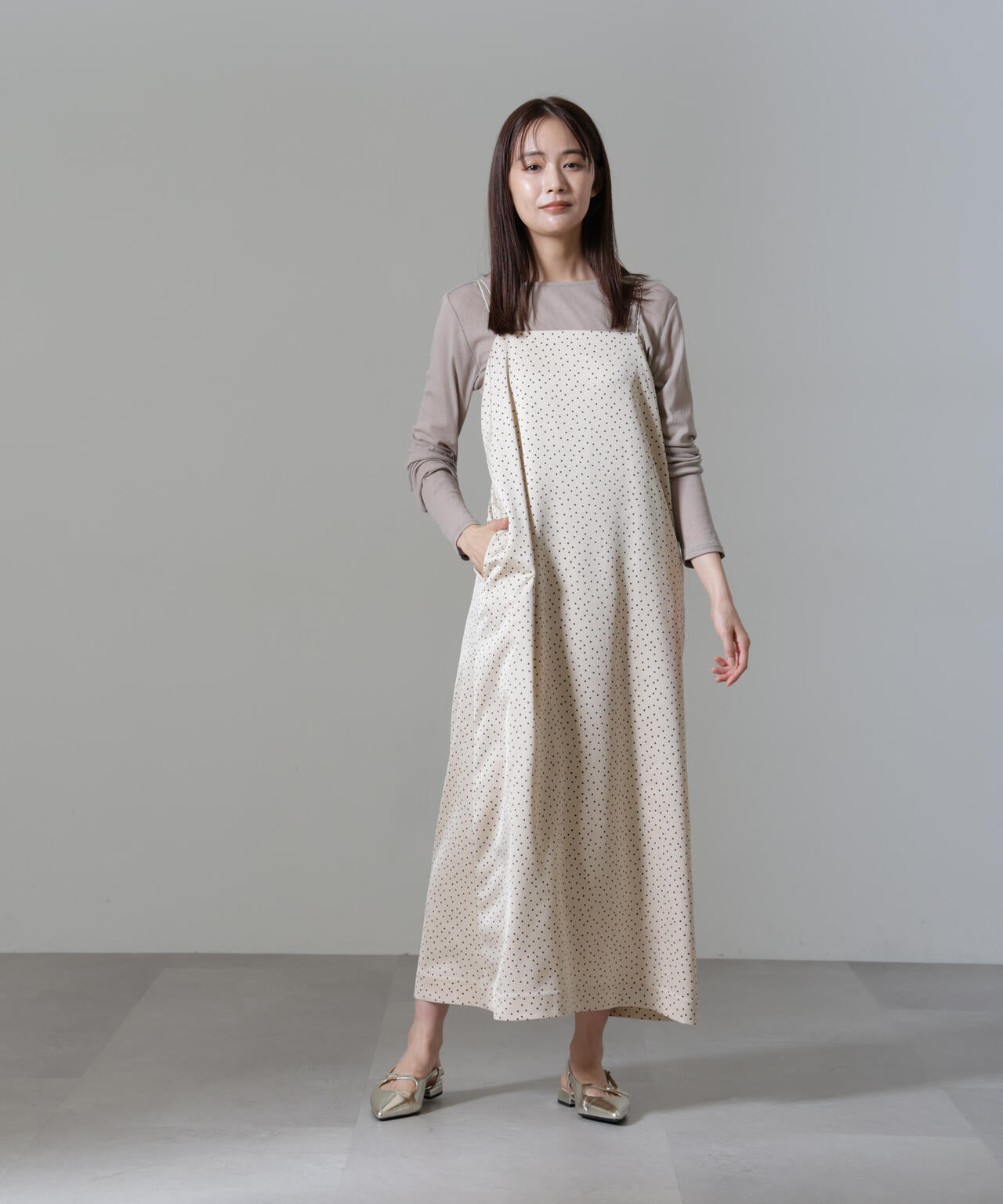 ドットプリントサテンキャミワンピース 6694219328