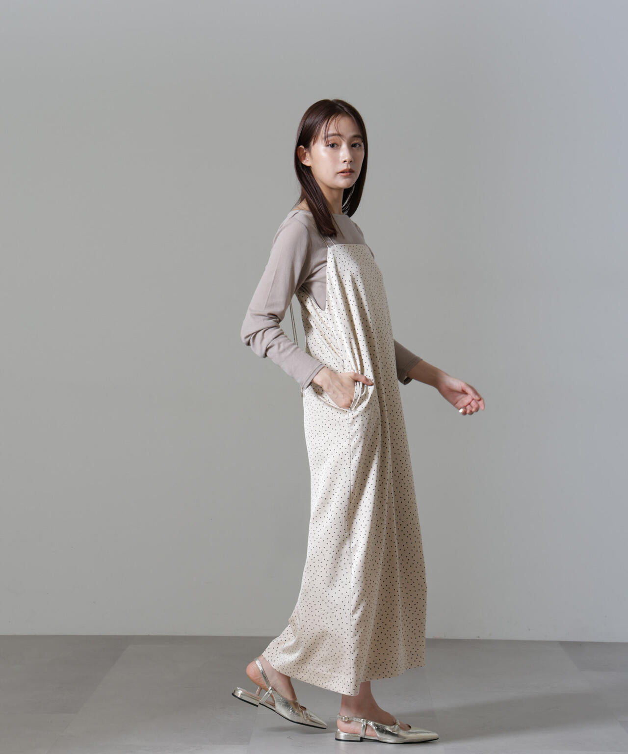 ドットプリントサテンキャミワンピース 6694219328