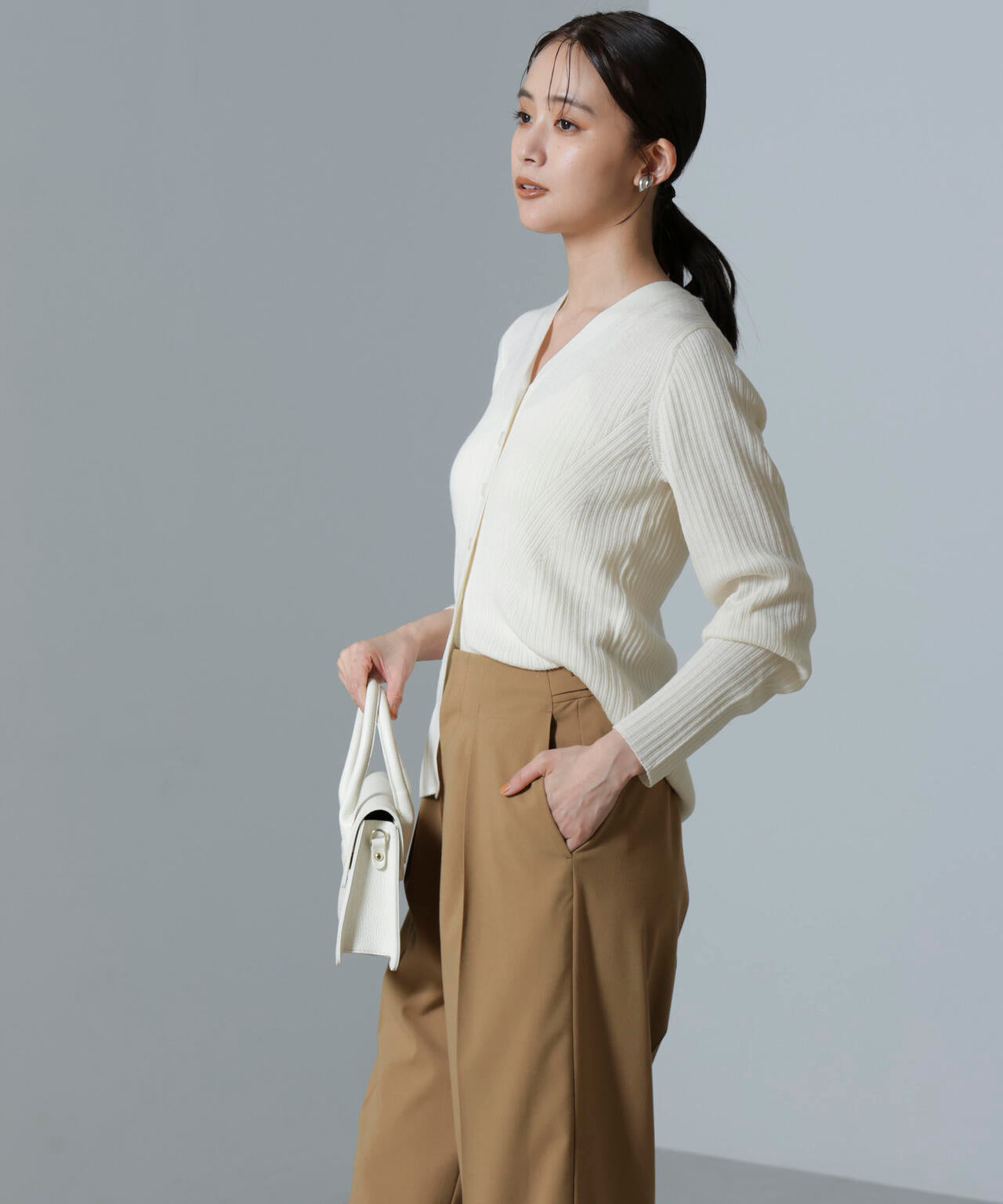 毛玉レスニットVネックリブカーディガン 6694222300