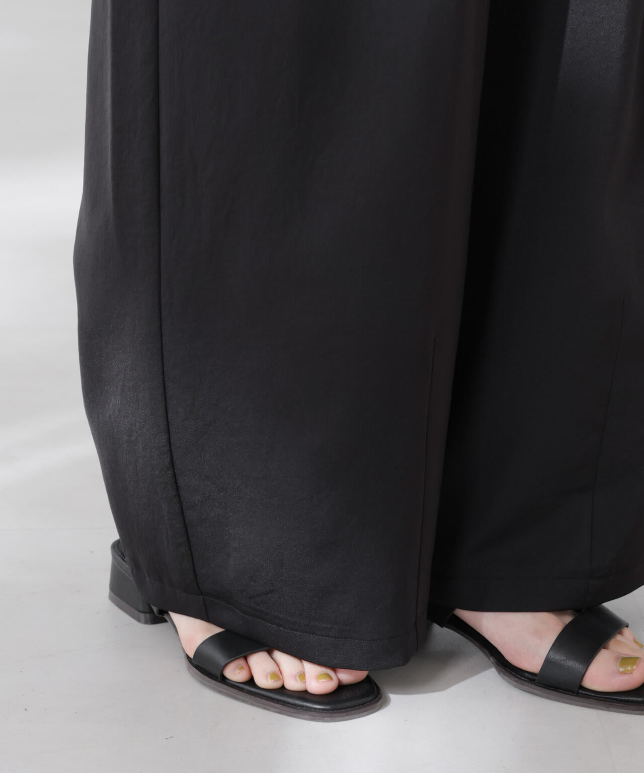 ダルサテンカーブタックパンツ 6695227311