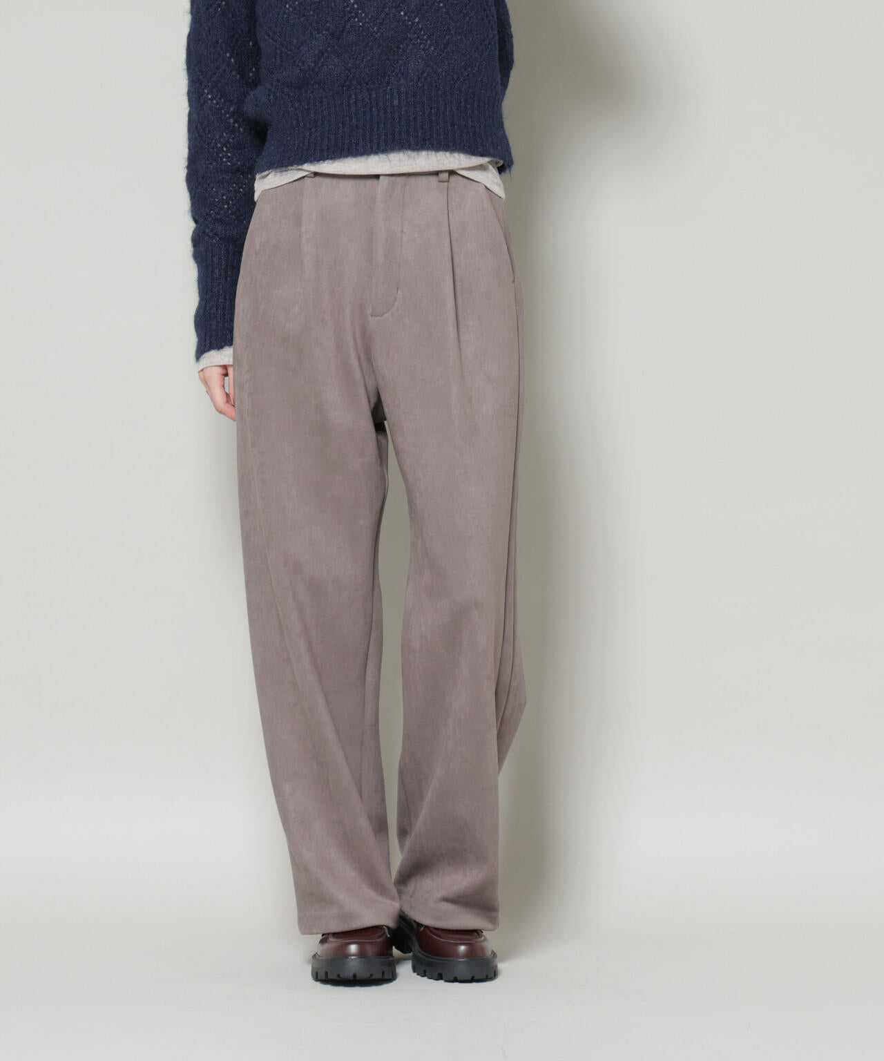 フェイクスエードタックパンツ 6695227322