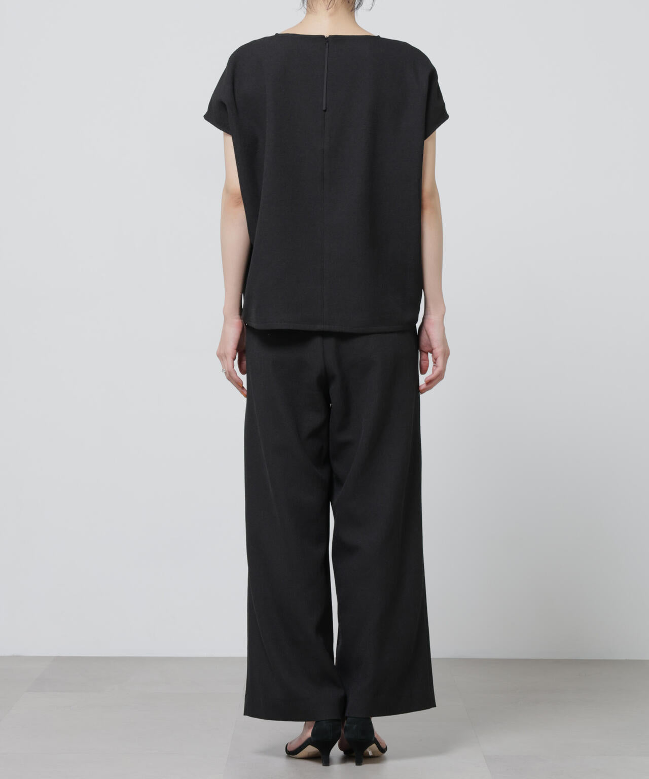 「Meaningful Continuity」coveross(R)EOSブッチャーノースリブラウス×パンツセットアップ 6696119307