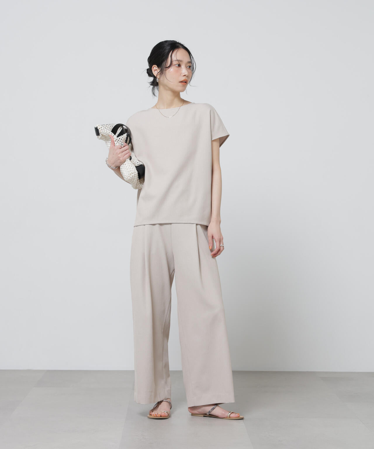 「Meaningful Continuity」coveross(R)EOSブッチャーノースリブラウス×パンツセットアップ 6696119307