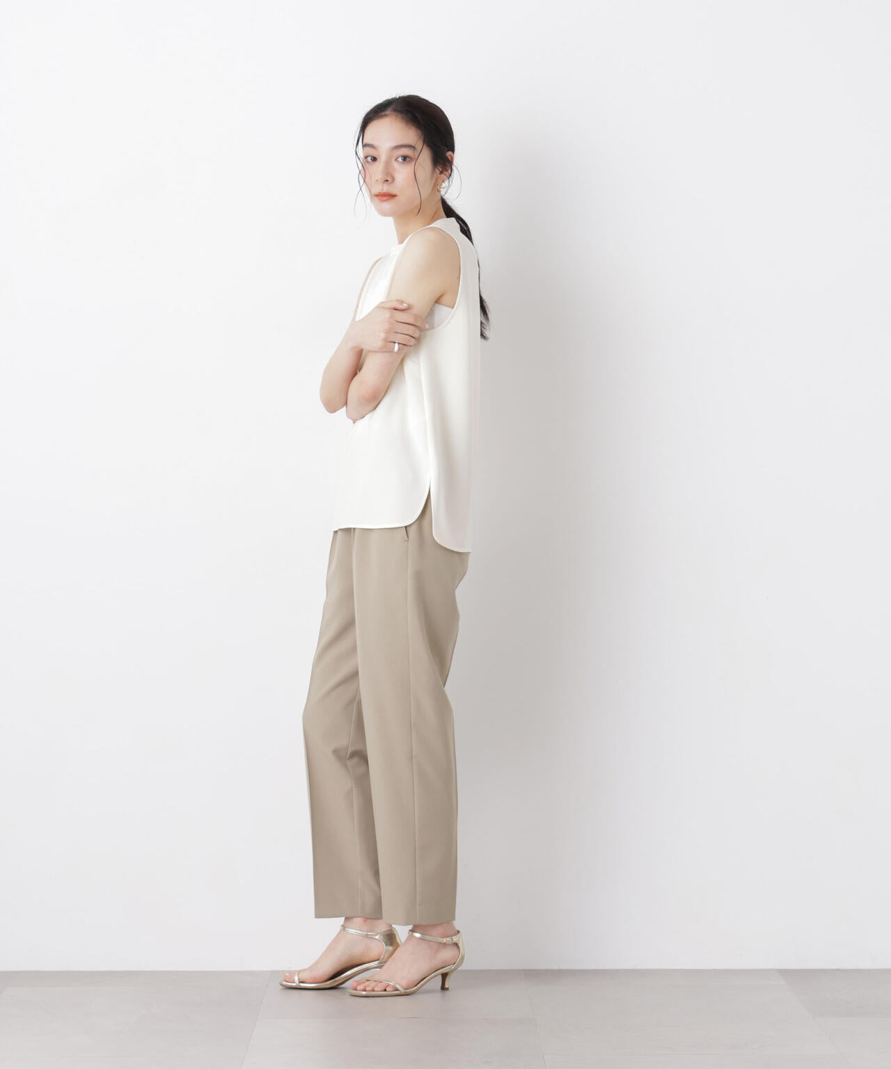 DressT/スタンドカラーノースリーブブラウス 6696121303