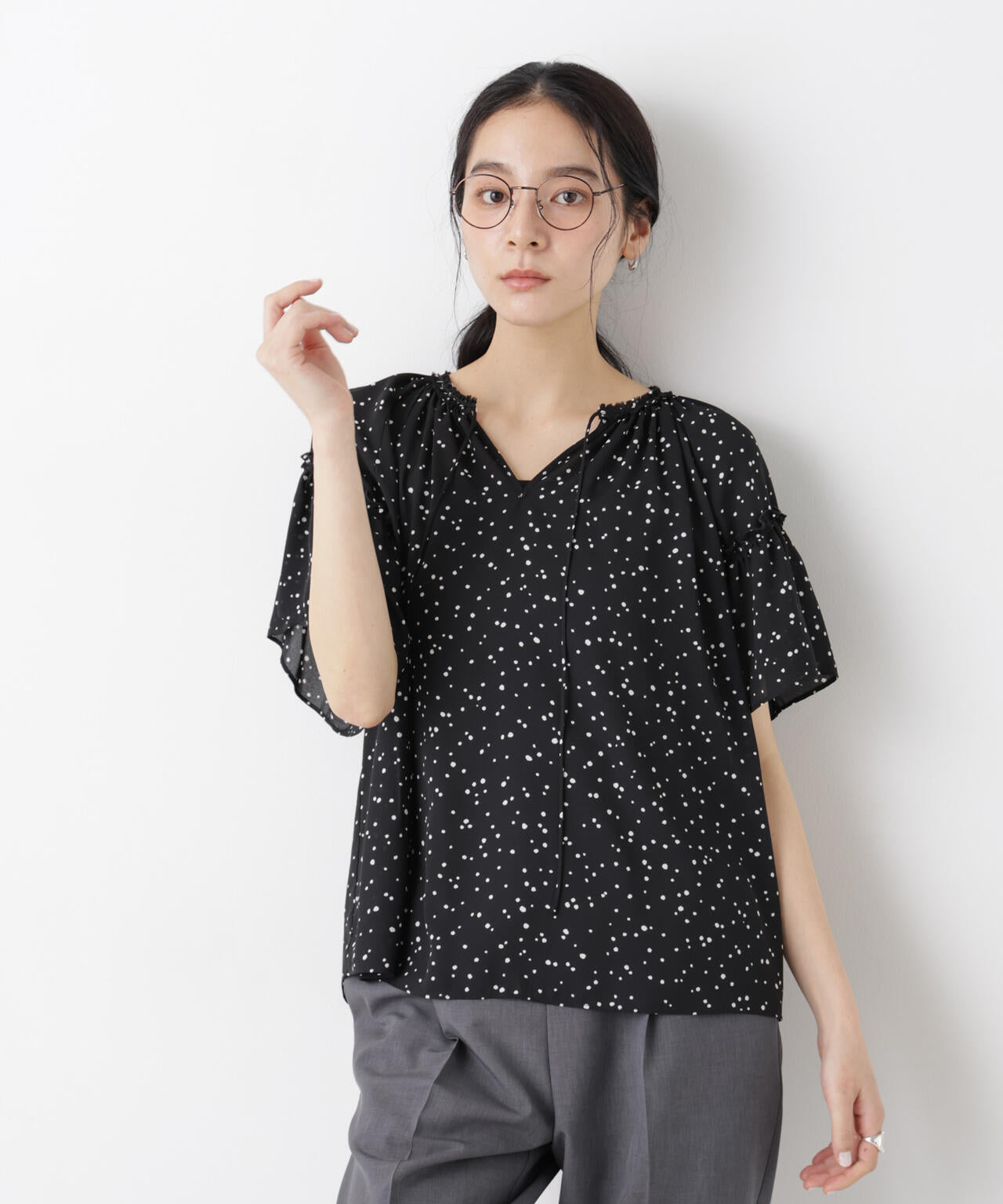 ドットプリントギャザーブラウス 6696121309