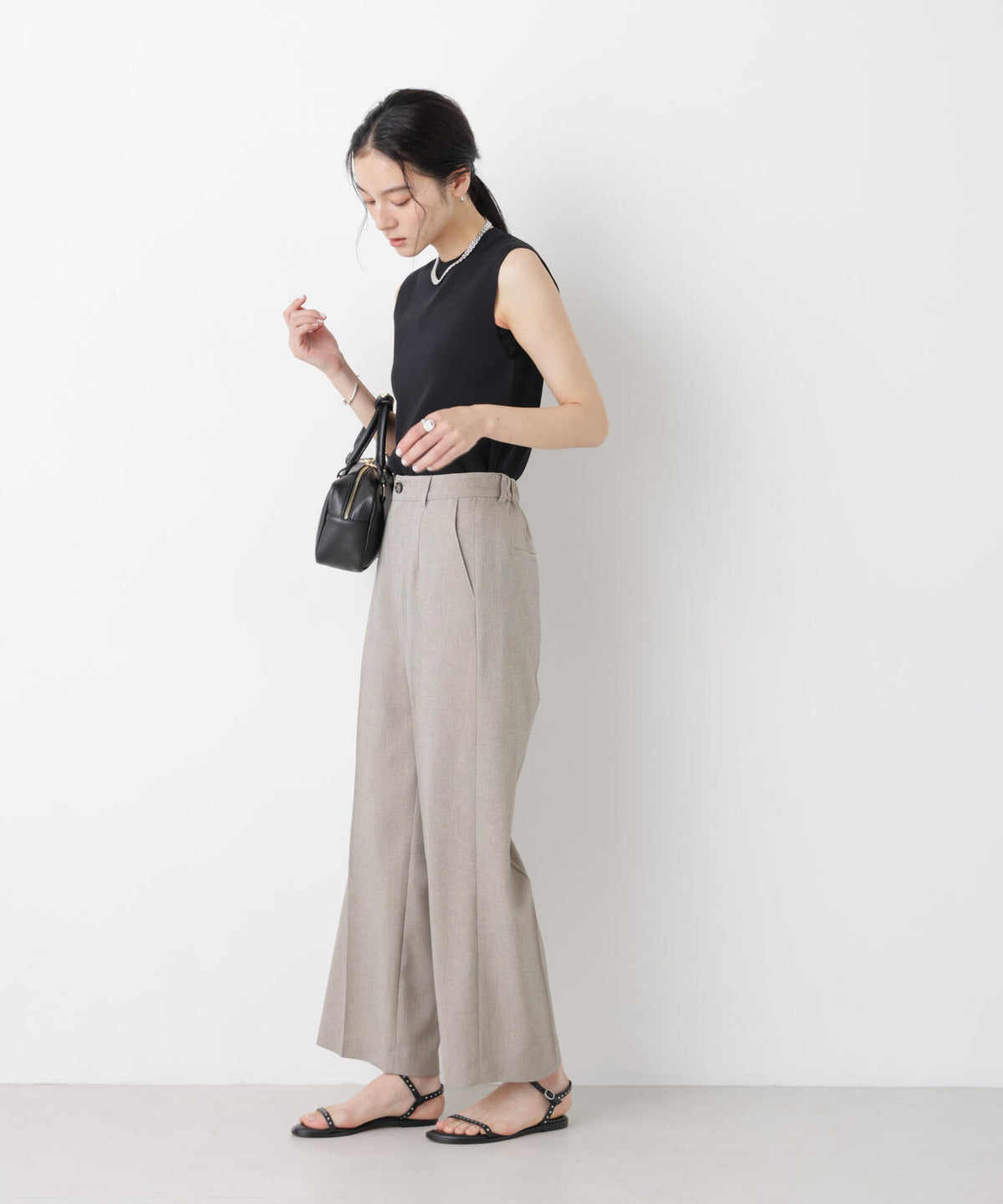 SUMMER VEIL KNIT 総針ノースリーブニット 6696122323