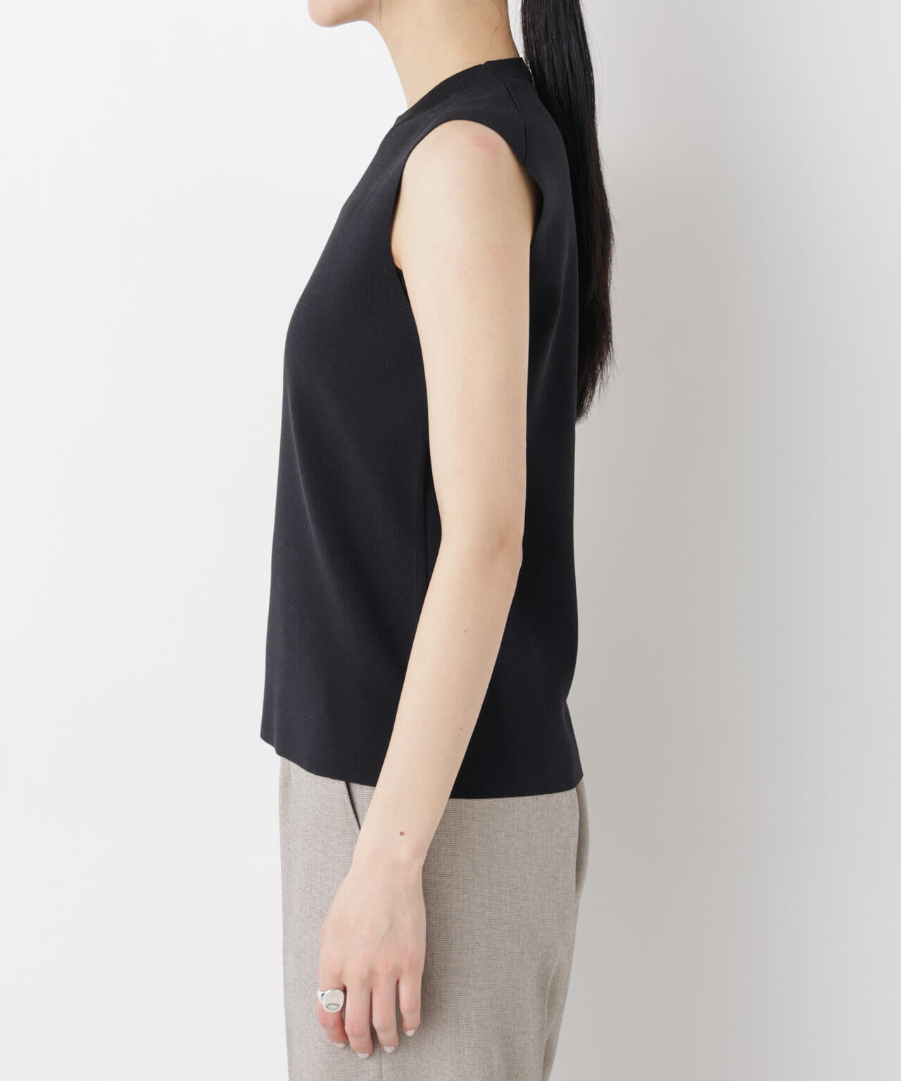 SUMMER VEIL KNIT 総針ノースリーブニット 6696122323
