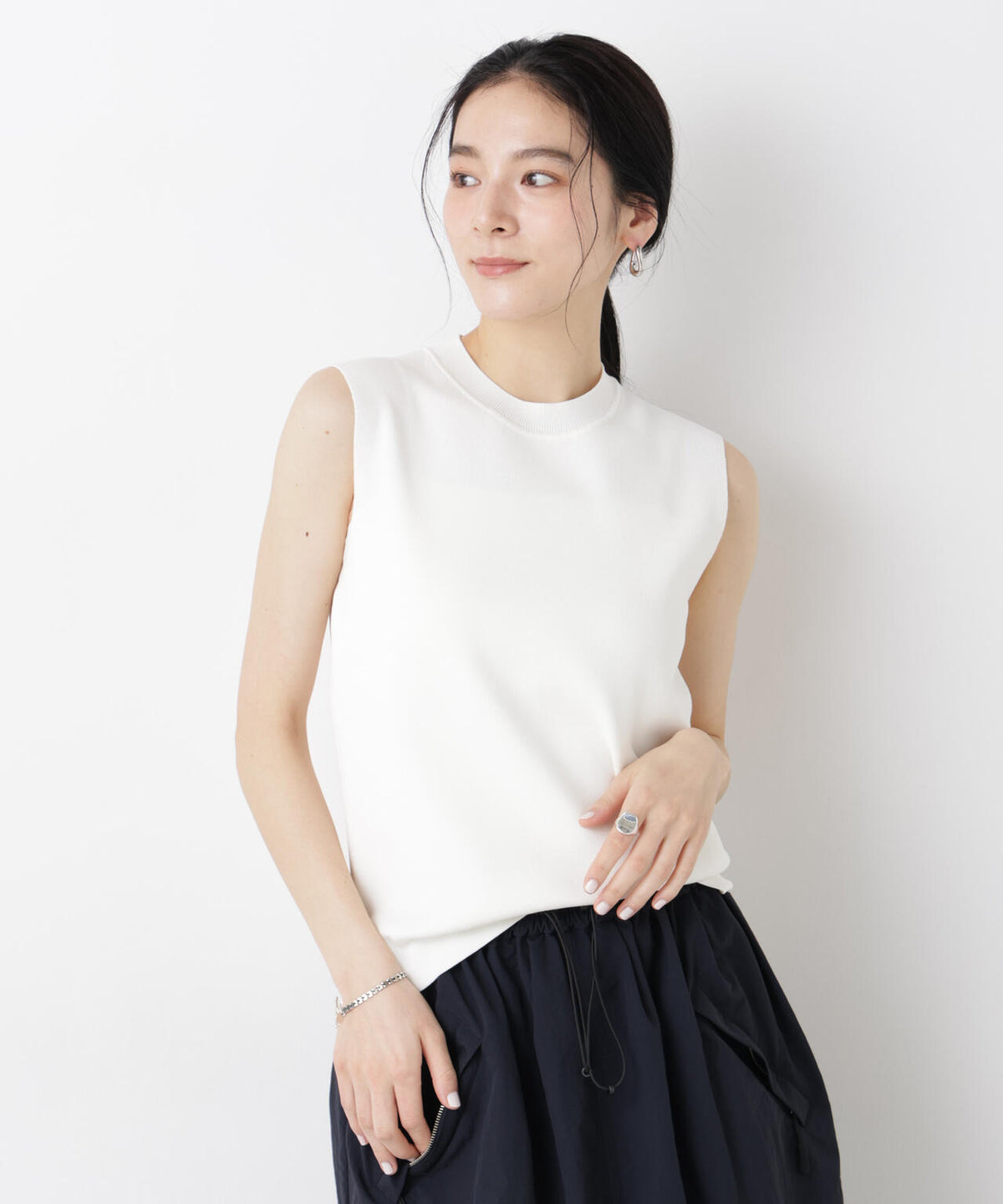 SUMMER VEIL KNIT 総針ノースリーブニット 6696122323
