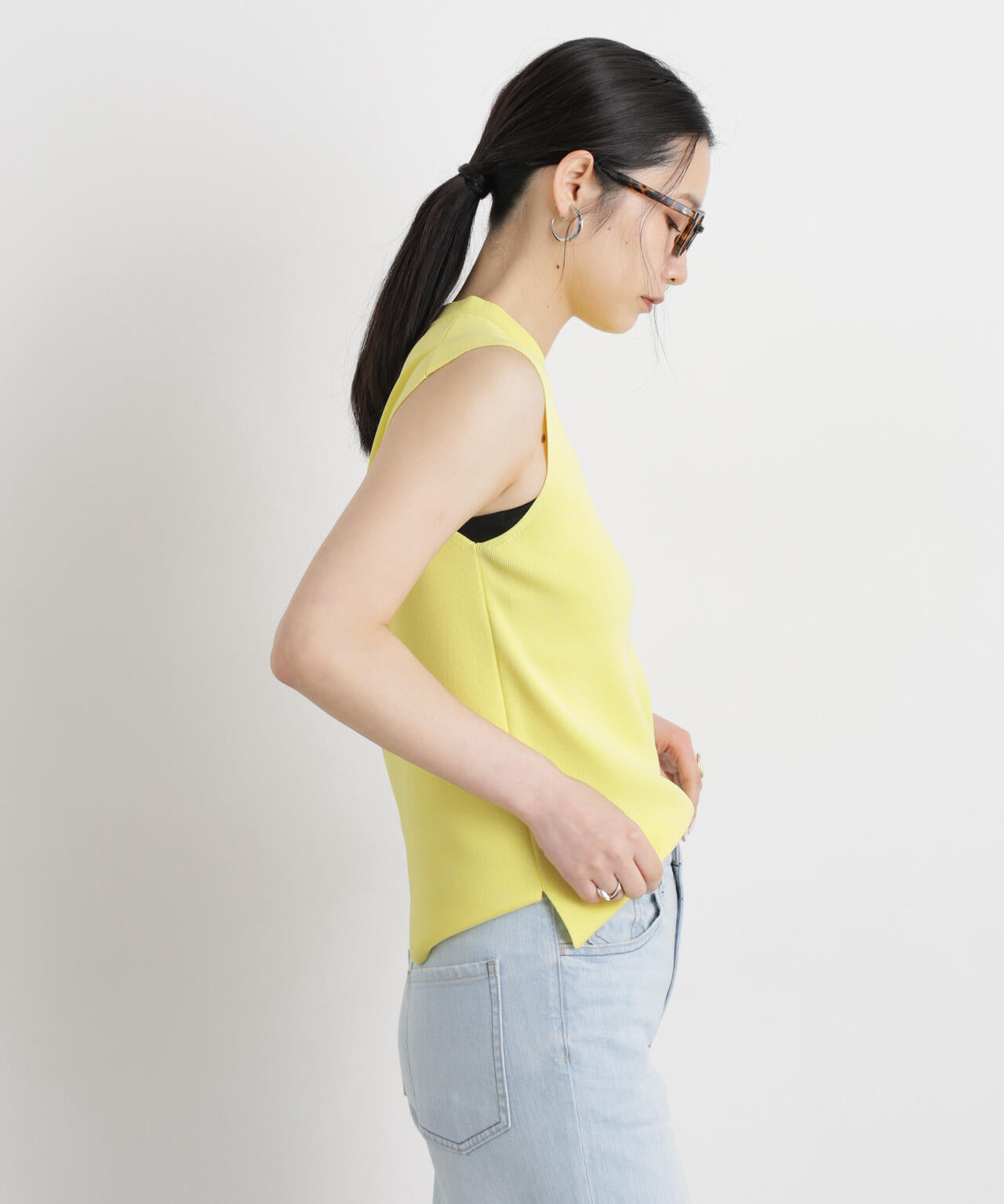SUMMER VEIL KNIT 総針ノースリーブニット 6696122323