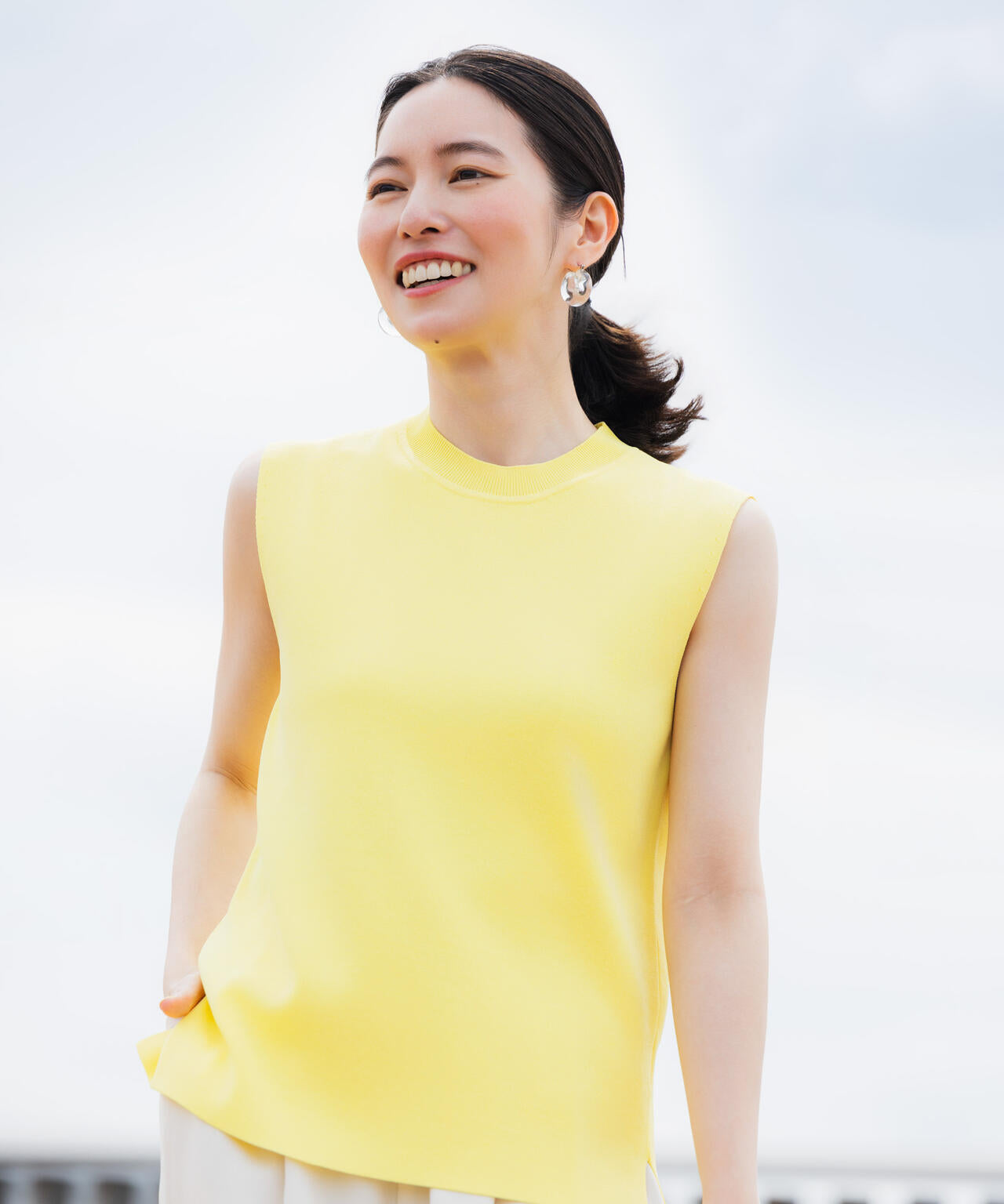 SUMMER VEIL KNIT 総針ノースリーブニット 6696122323