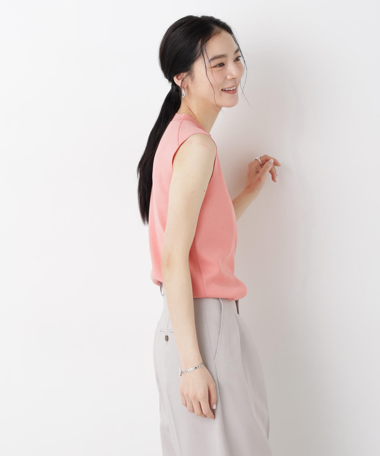 SUMMER VEIL KNIT 総針ノースリーブニット 6696122323