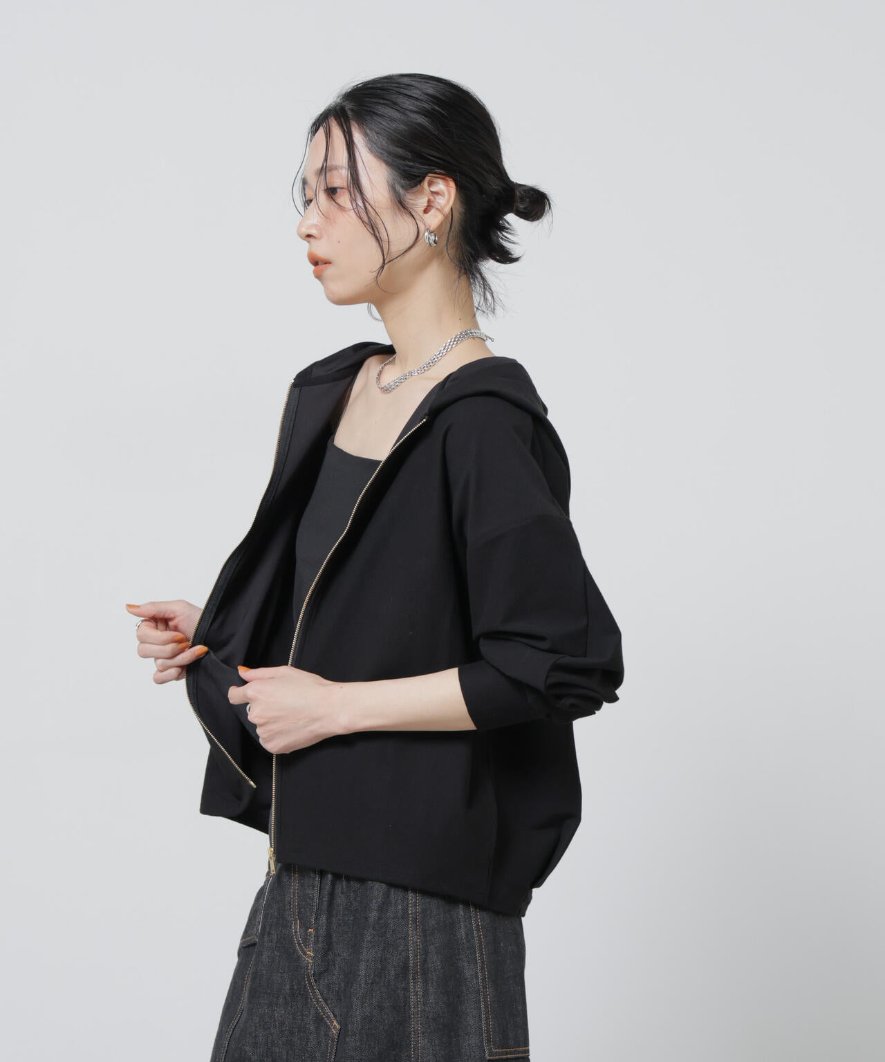 「Meaningful Continuity」coveross(R)ツイル調冷感プレーティング天竺パーカー 6696123303