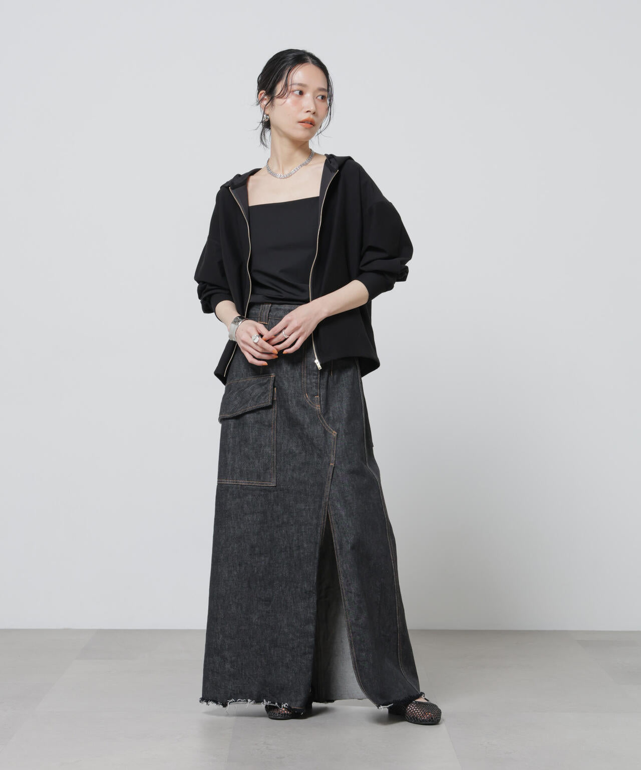 「Meaningful Continuity」coveross(R)ツイル調冷感プレーティング天竺パーカー 6696123303