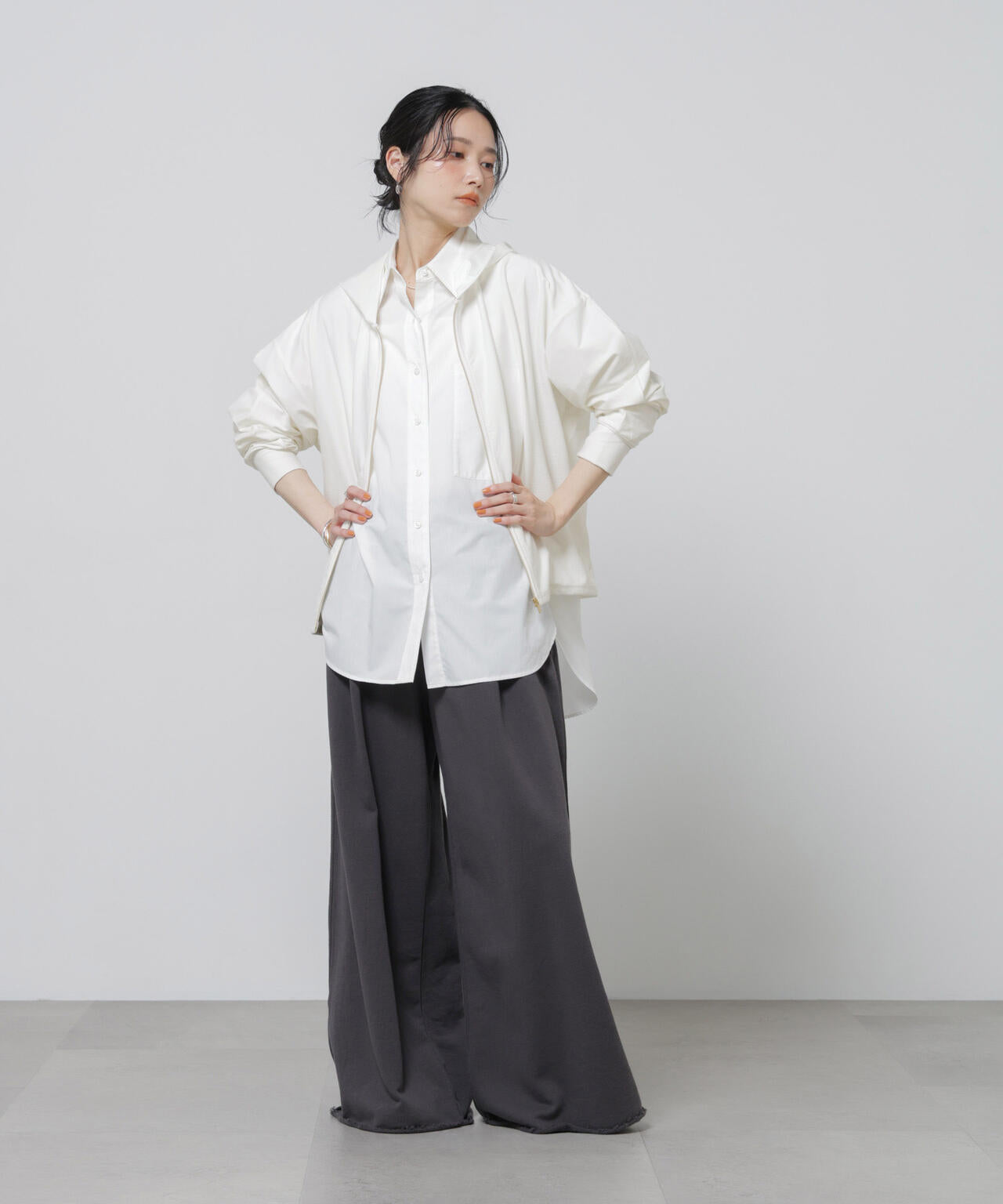 「Meaningful Continuity」coveross(R)ツイル調冷感プレーティング天竺パーカー 6696123303