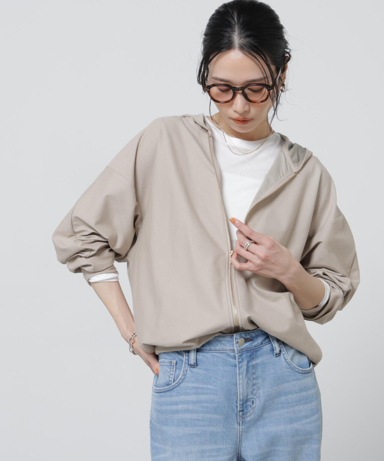 「Meaningful Continuity」coveross(R)ツイル調冷感プレーティング天竺パーカー 6696123303