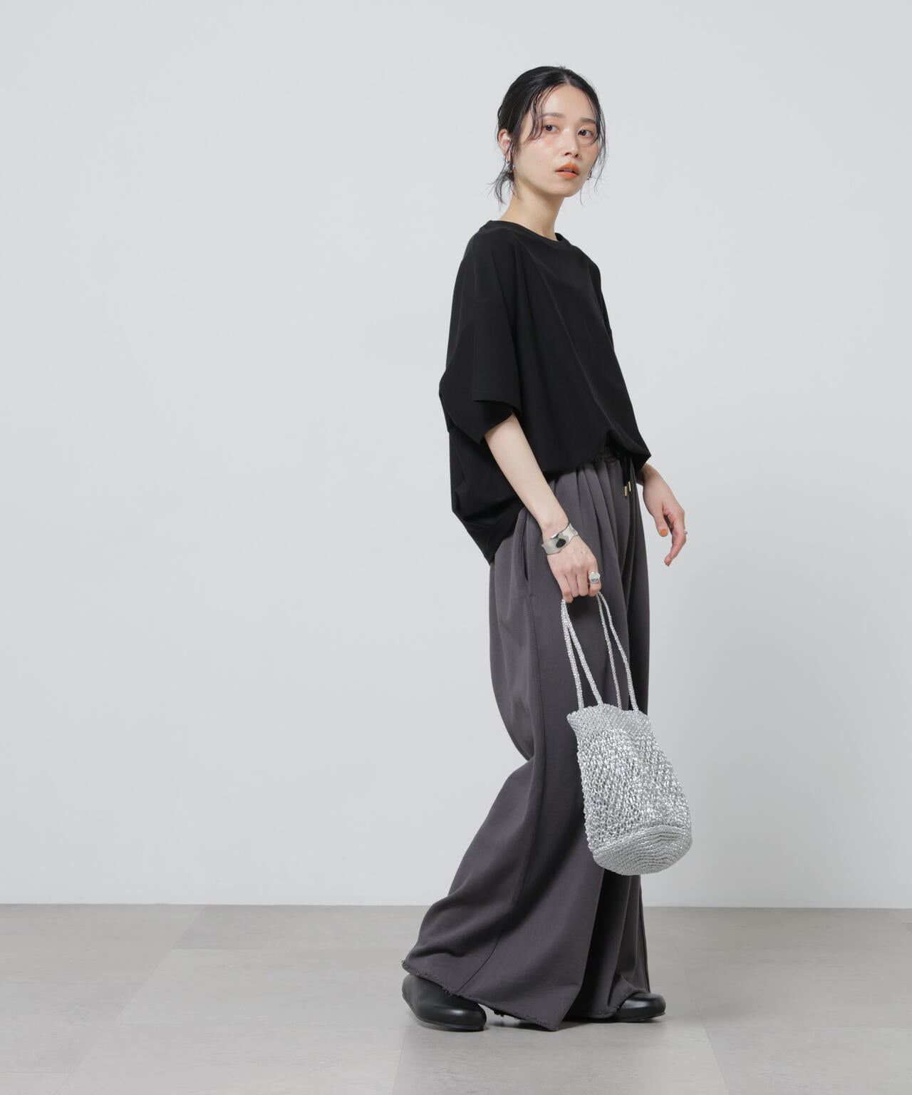 「Meaningful Continuity」coveross(R)ツイル調冷感プレーティング天竺Tシャツ 6696124314